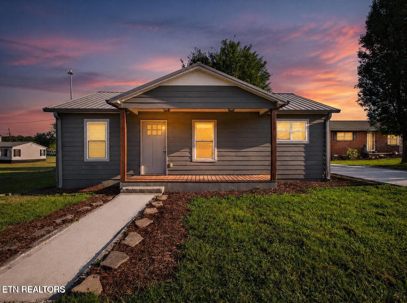 Front of House - 23 E Martin St, Englewood, TN 37329