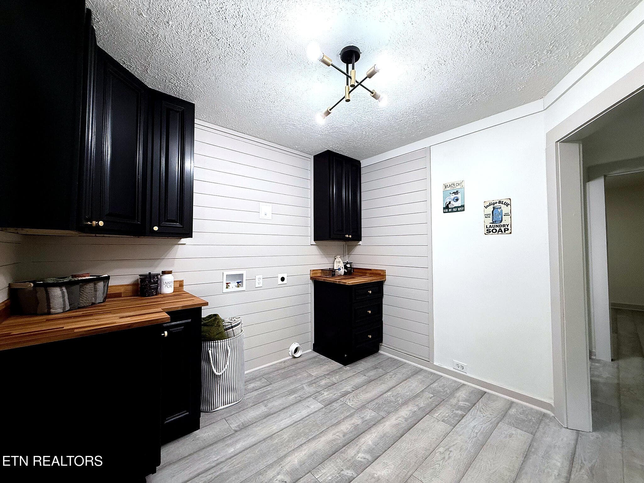 22_IMG_5156_MLS - 5828 NE Eldridge Rd, Knoxville, TN 37918, Knoxville
