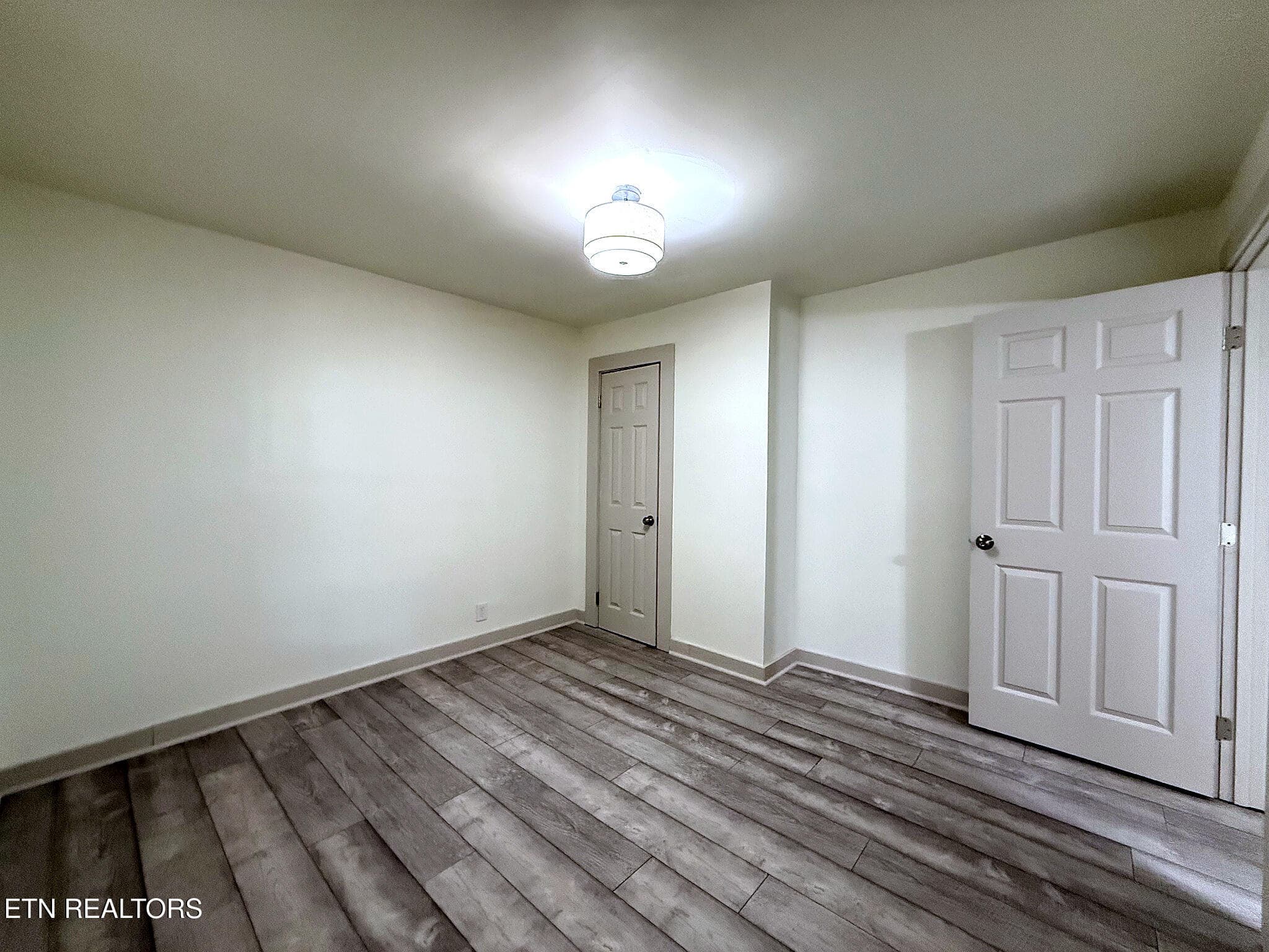17_IMG_5143_MLS - 5828 NE Eldridge Rd, Knoxville, TN 37918, Knoxville