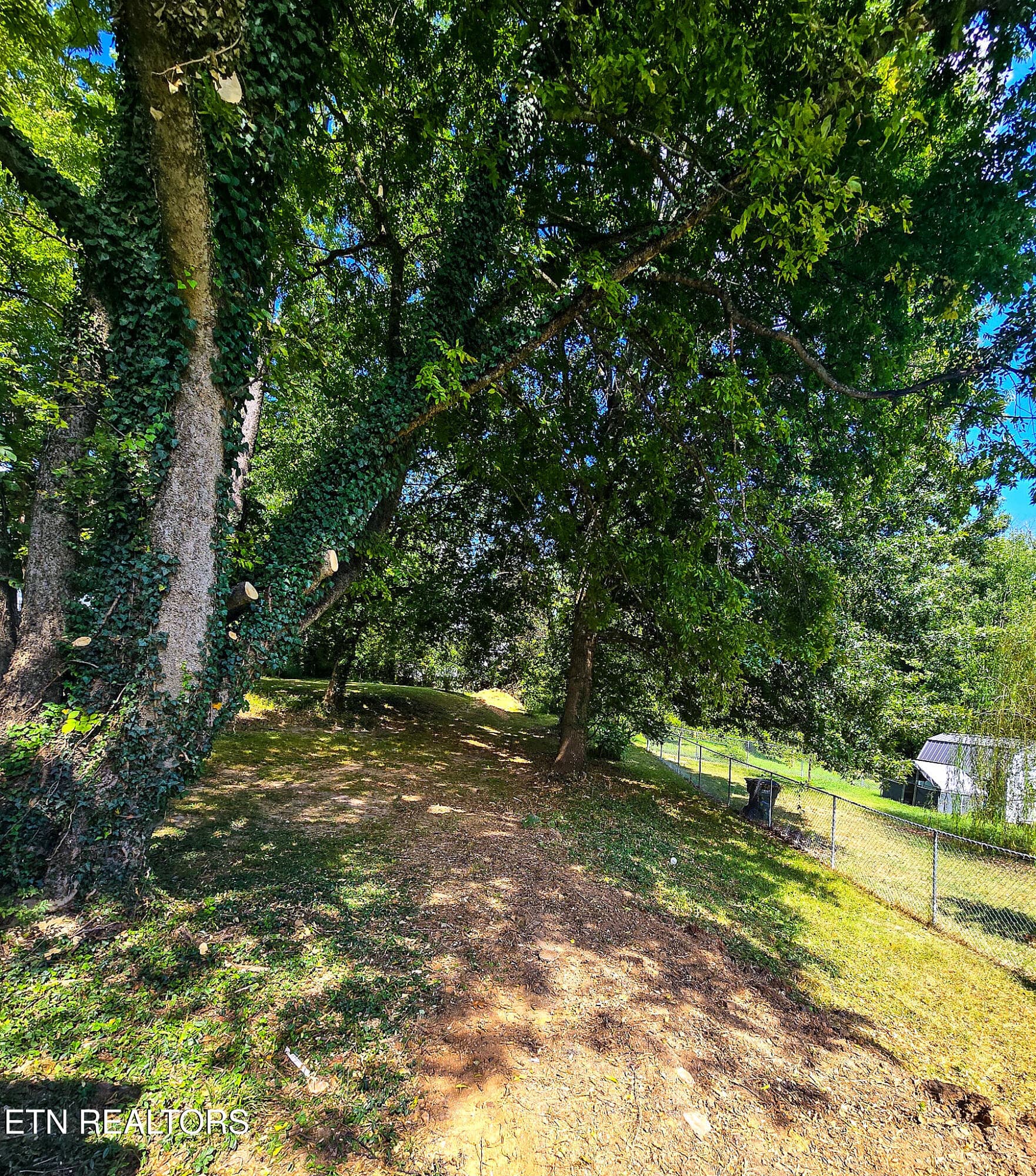 10_20260904_152157_MLS - 5828 NE Eldridge Rd, Knoxville, TN 37918, Knoxville