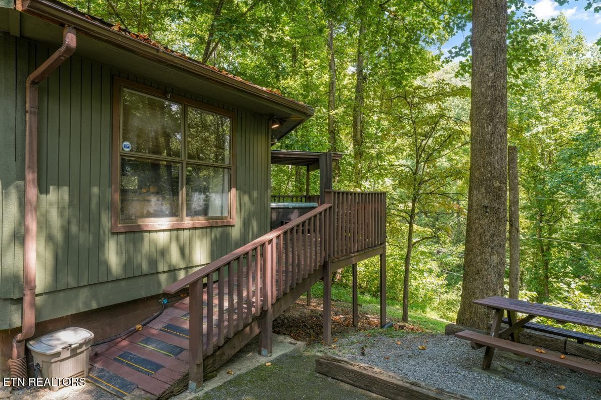 1103 Villa Ln11 (60)[3000] - 1103 Villa Lane, Gatlinburg, TN 37738, Gatlinburg