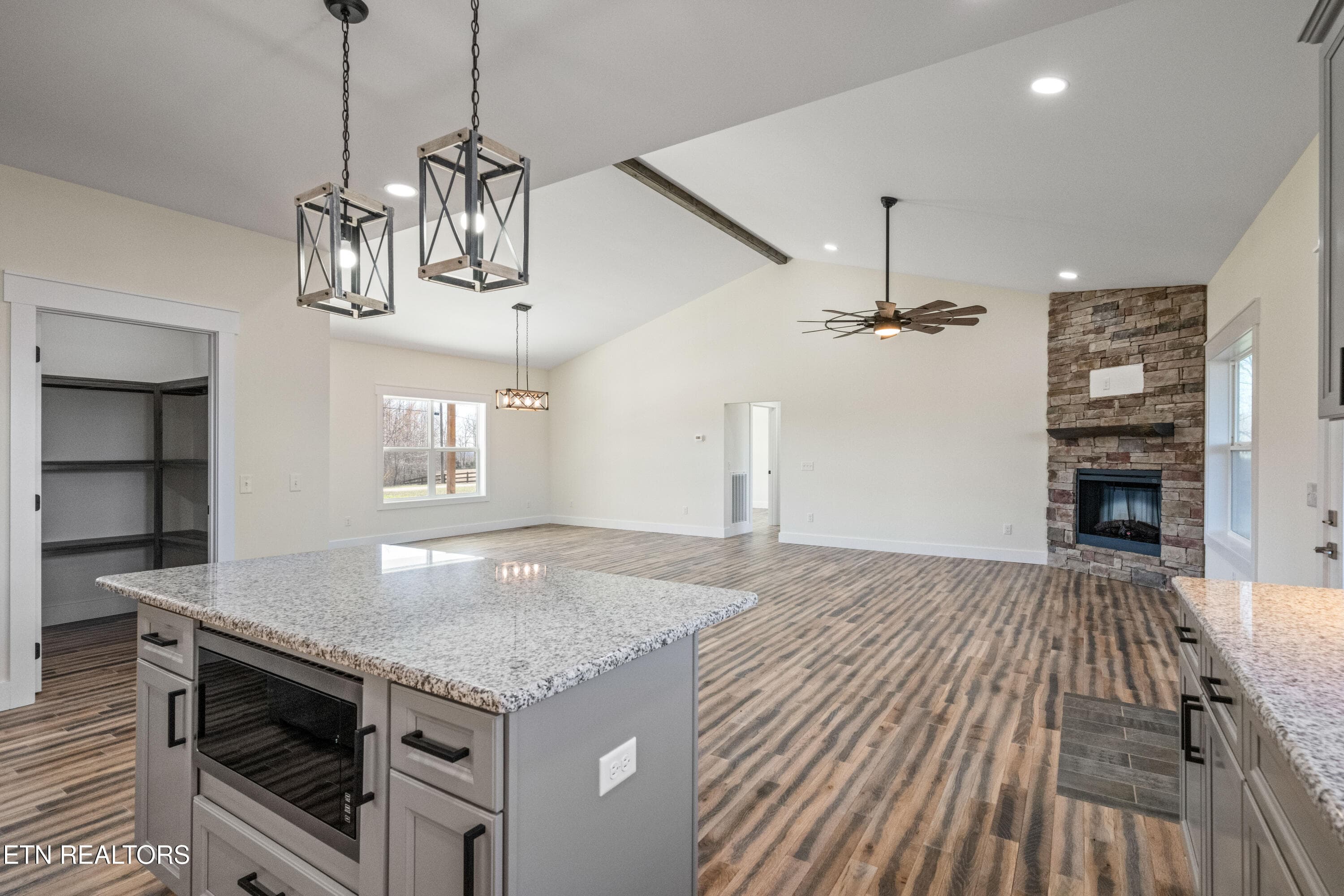 9345 Fox Hill Rd-44 - 9345 Fox Hill Rd, Baxter, TN 38544, Baxter
