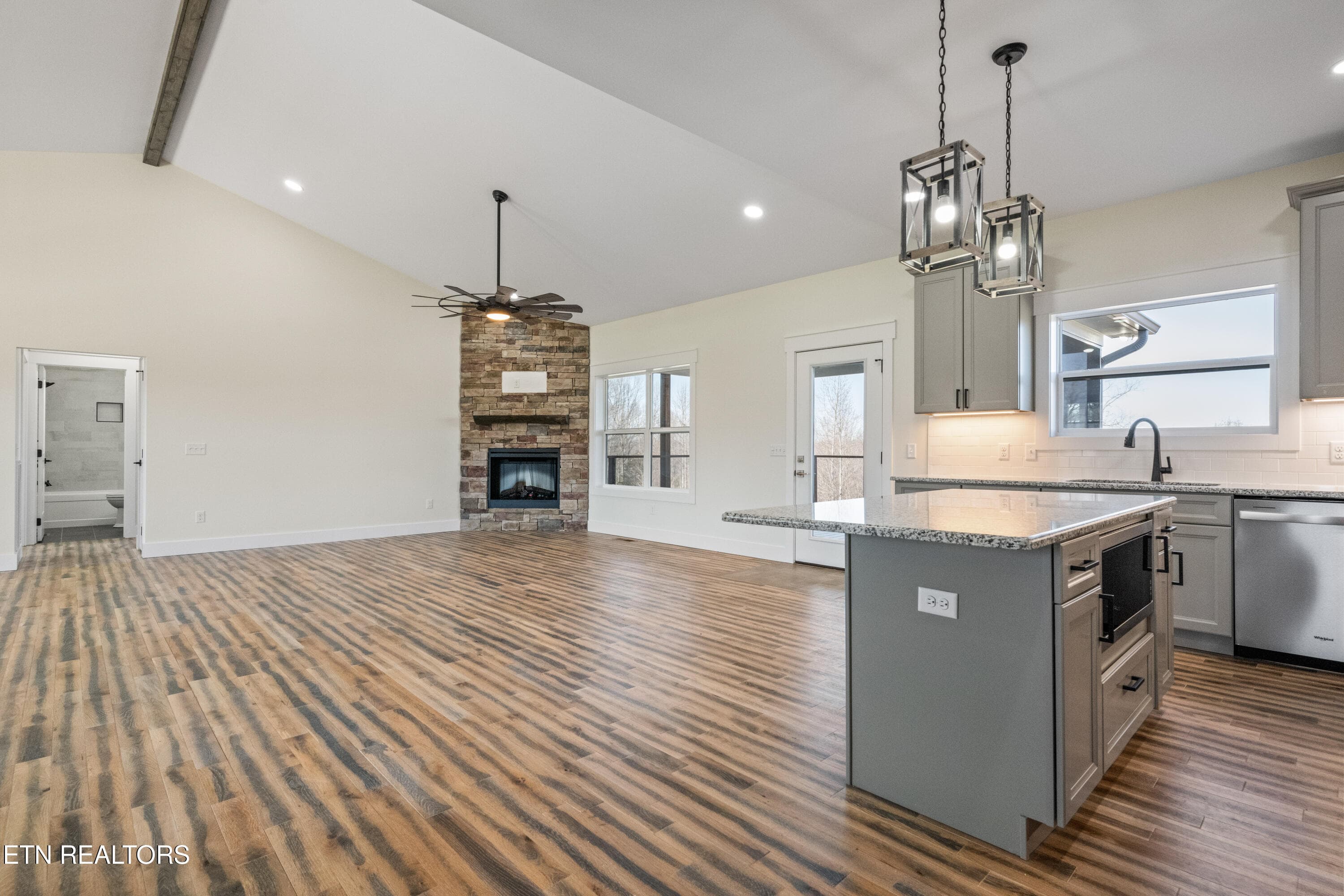 9345 Fox Hill Rd-43 - 9345 Fox Hill Rd, Baxter, TN 38544, Baxter