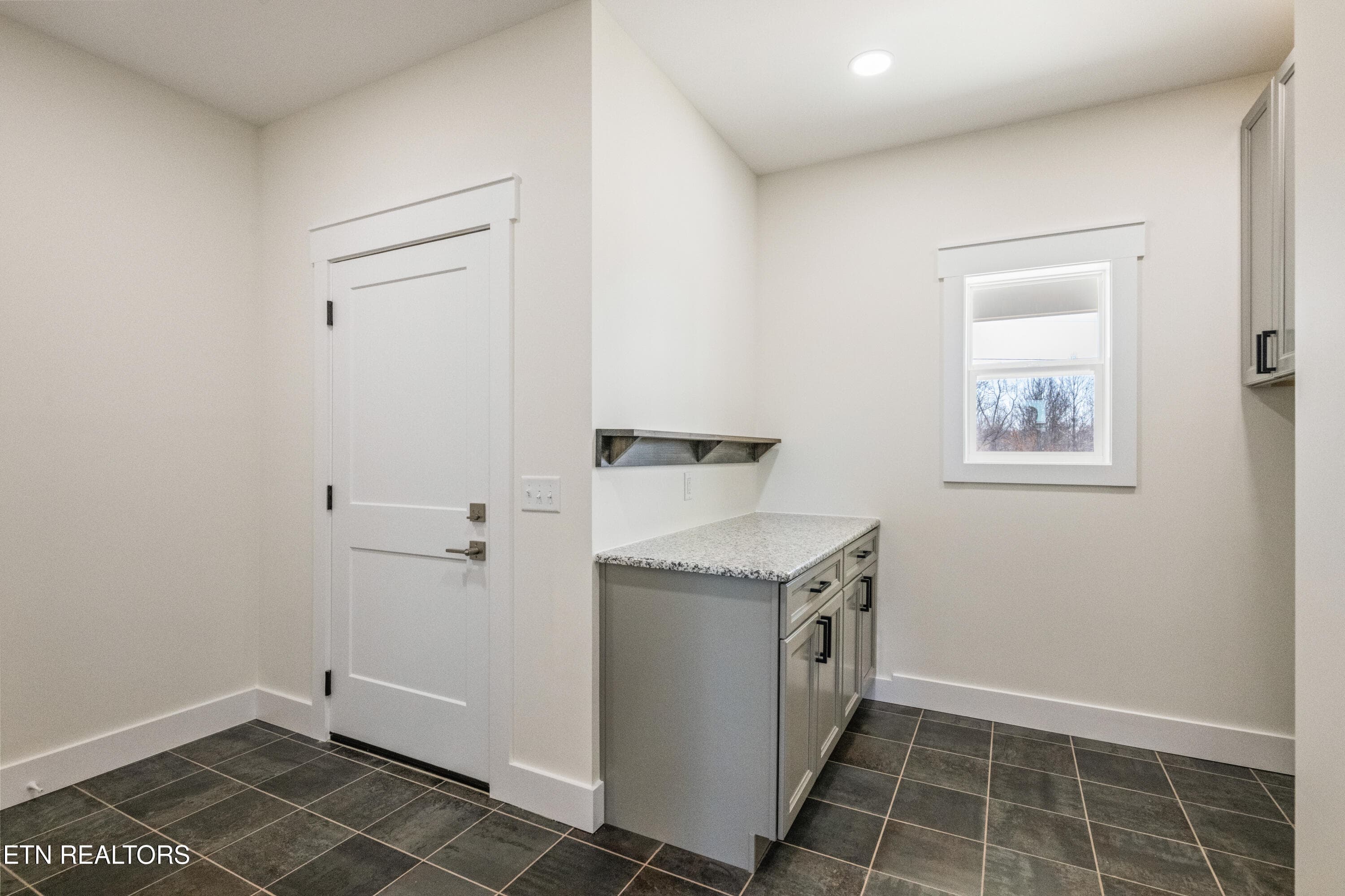 9345 Fox Hill Rd-27 - 9345 Fox Hill Rd, Baxter, TN 38544, Baxter