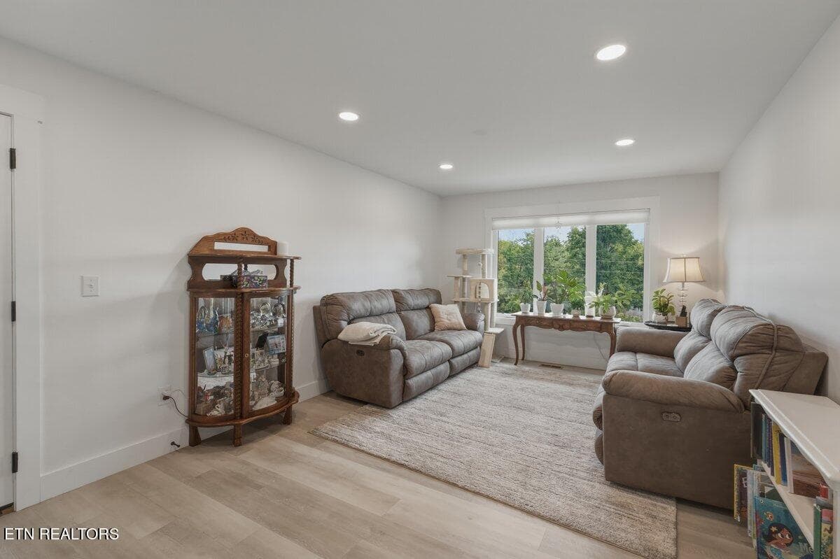 Living Room 2 (14) - 12312 W Kings Gate Rd, Knoxville, TN 37934