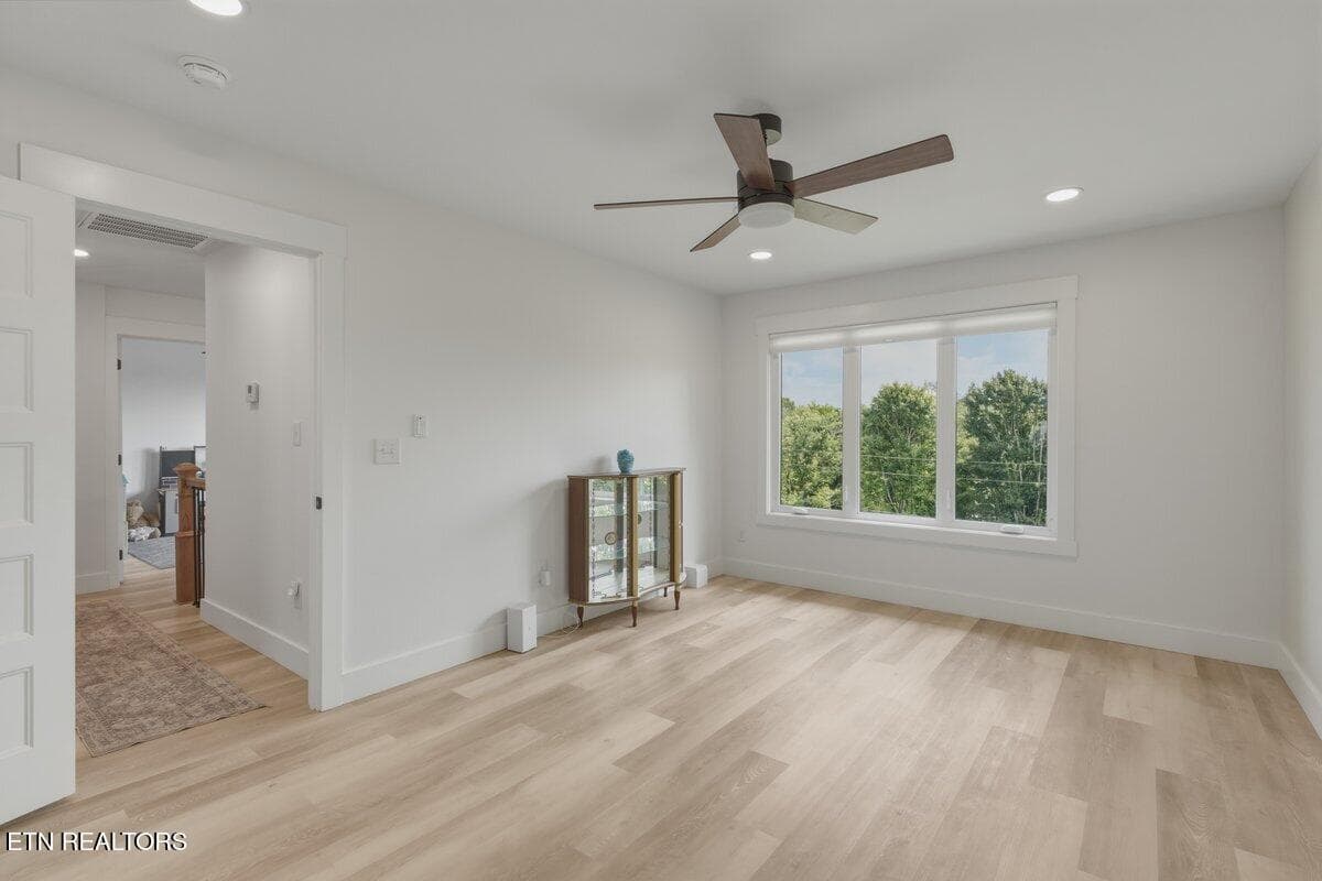 Bedroom 2 2 (13) - 12312 W Kings Gate Rd, Knoxville, TN 37934