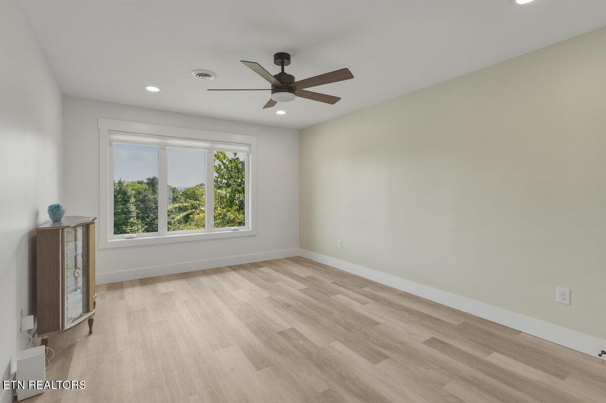 Bedroom 2 (15) - 12312 W Kings Gate Rd, Knoxville, TN 37934