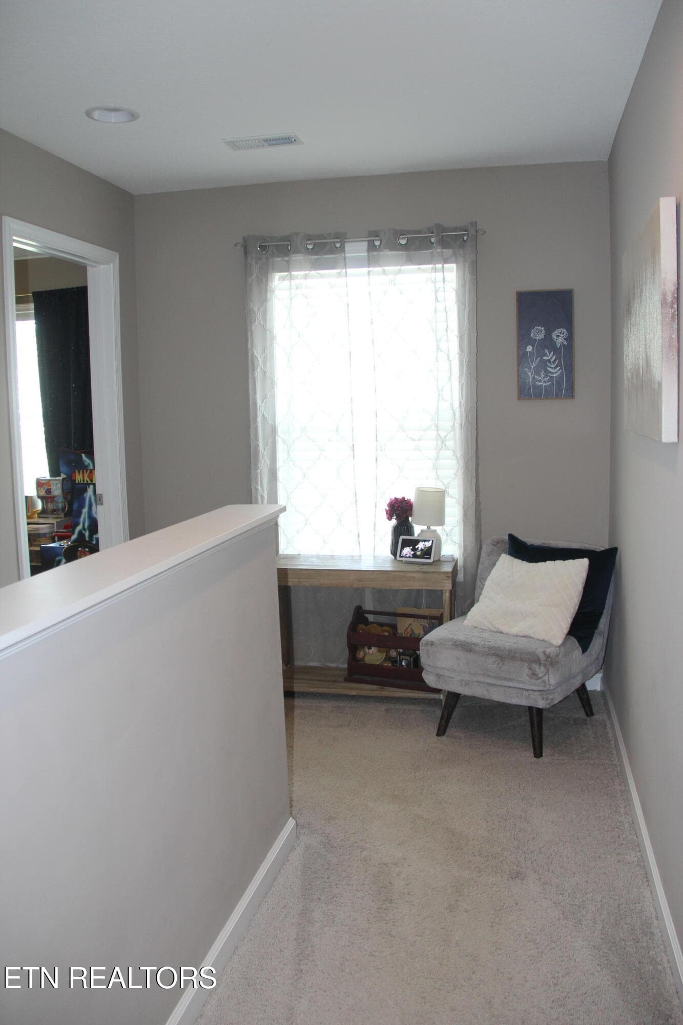 Area at top of stairs - 5929 Rain Cloud Rd, Knoxville, TN 37918