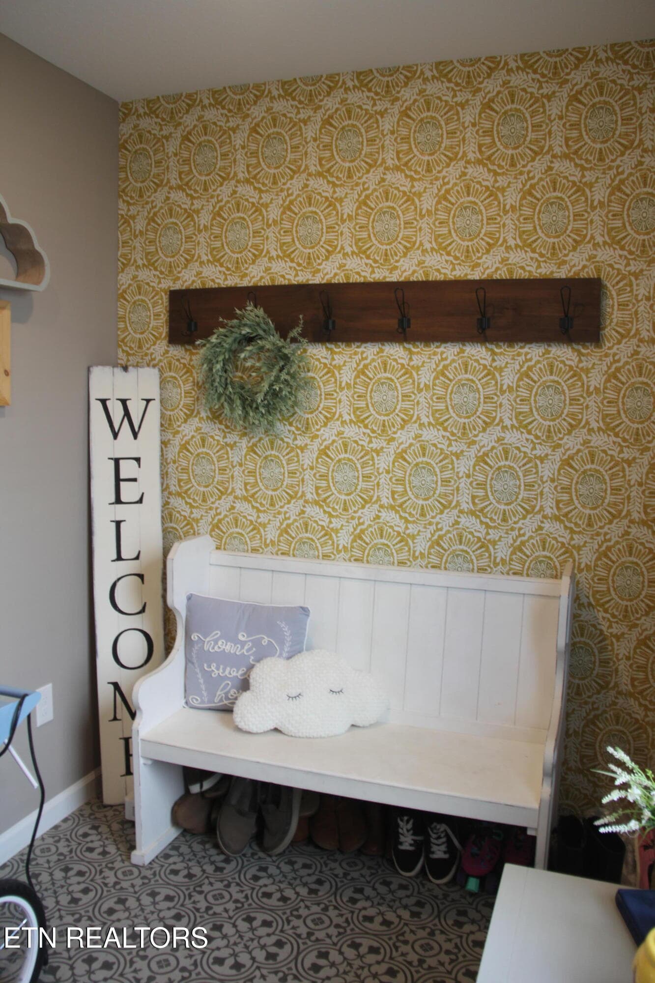 Mudroom - 5929 Rain Cloud Rd, Knoxville, TN 37918