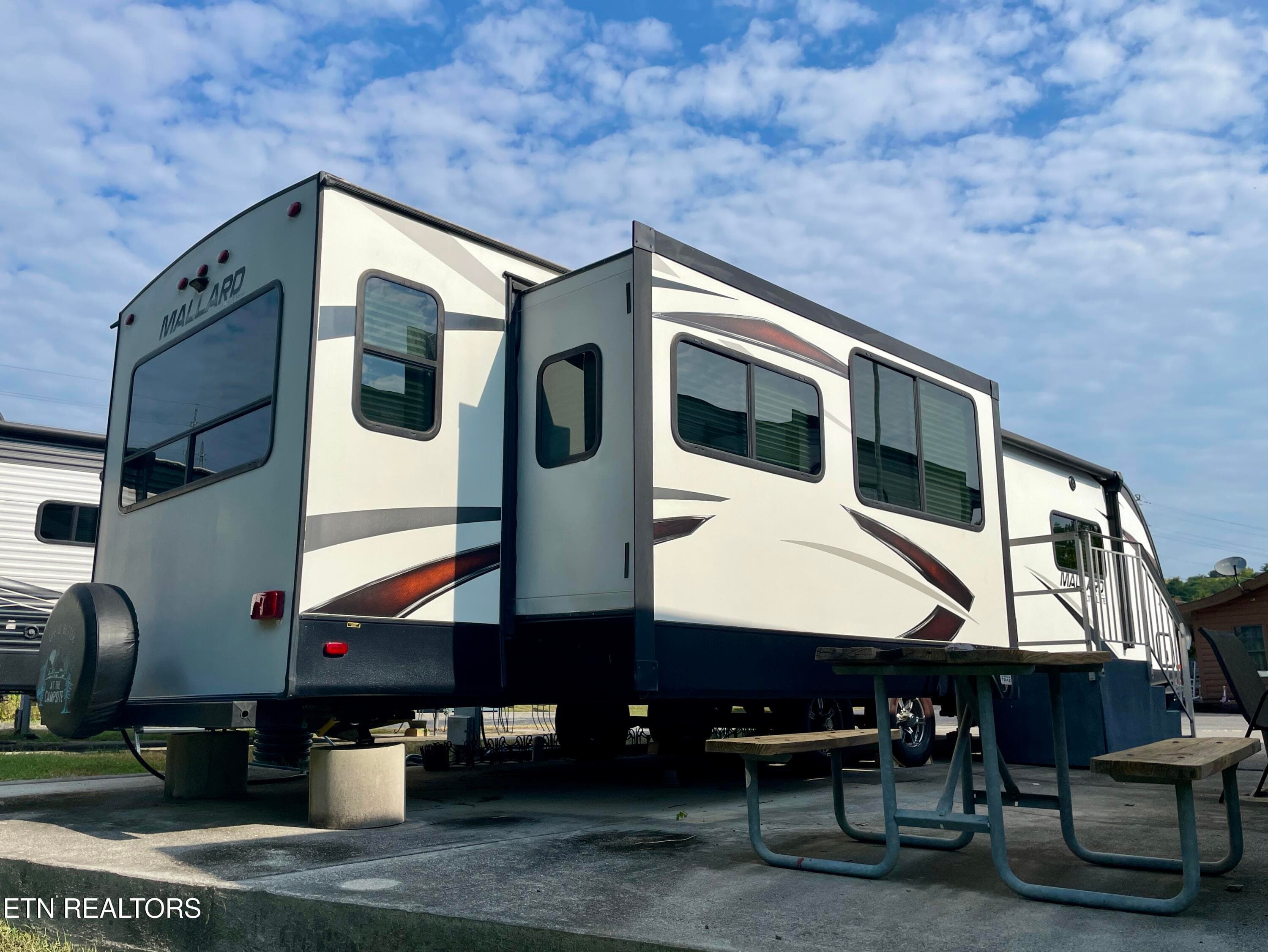 Lot rear right with current camper - 3208 Pebblebrook Way, Pigeon Forge, TN 37863, Pigeon Forge