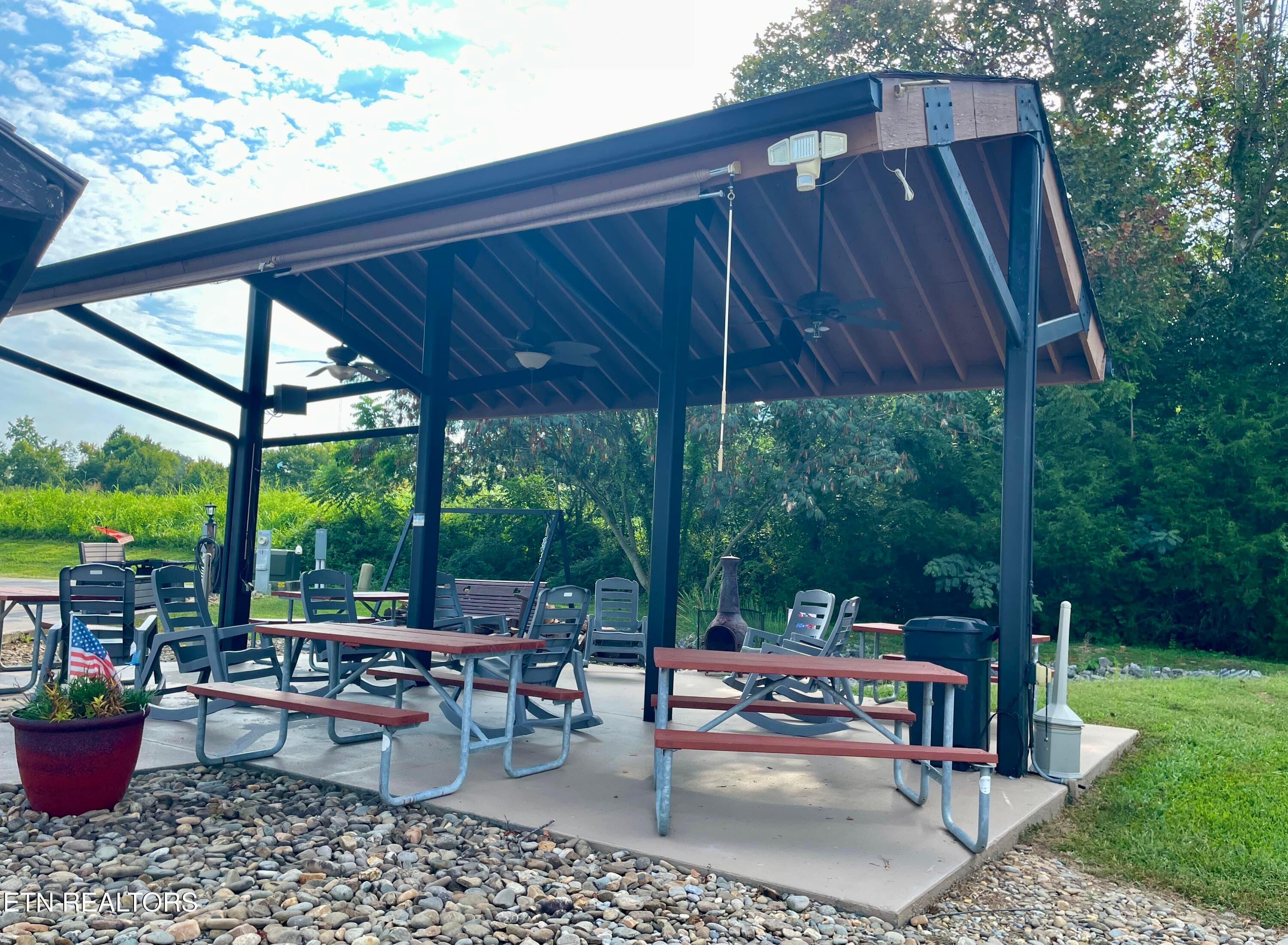 Community Pavillion - 3208 Pebblebrook Way, Pigeon Forge, TN 37863, Pigeon Forge