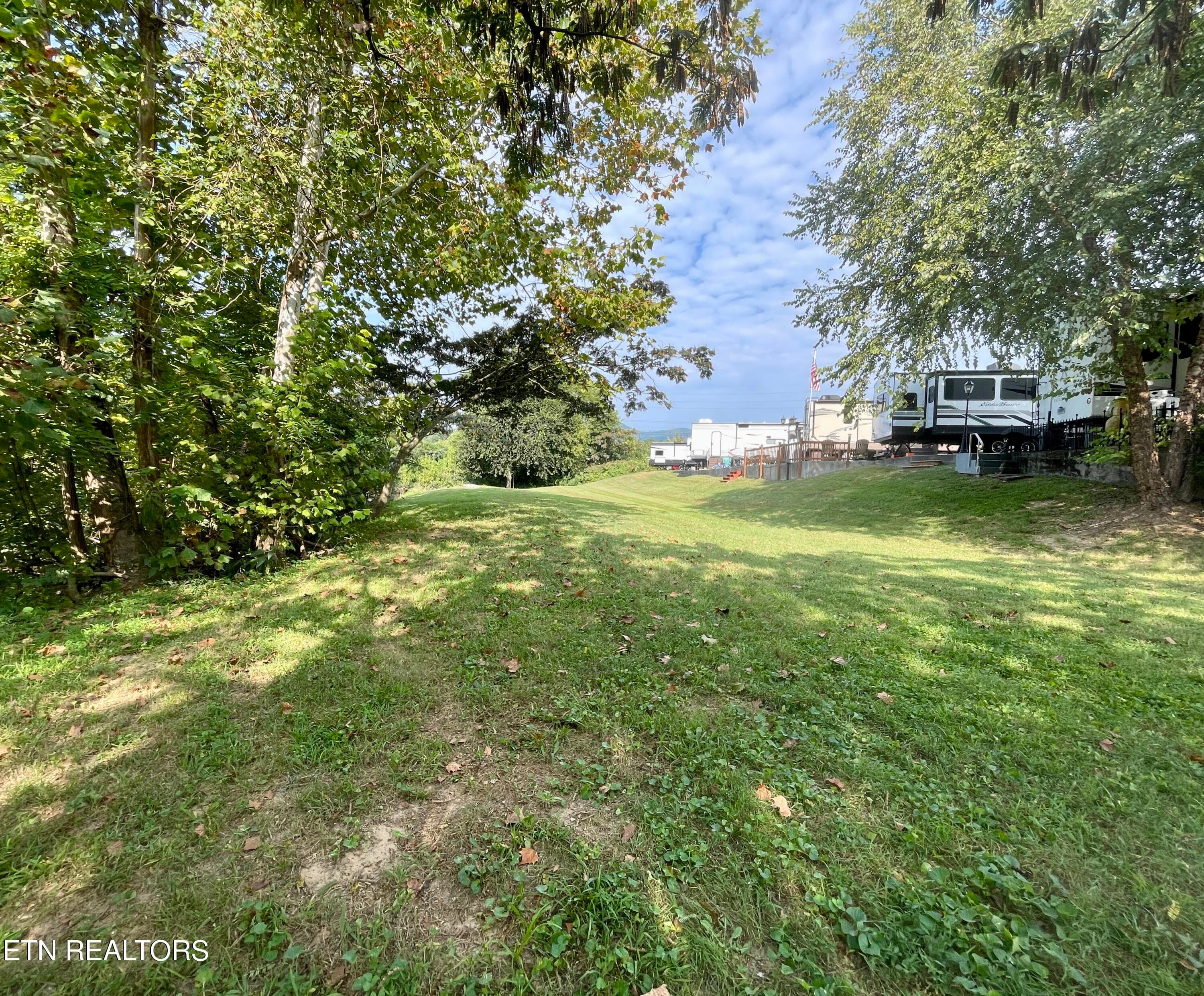 Long View Creekside - 3208 Pebblebrook Way, Pigeon Forge, TN 37863, Pigeon Forge