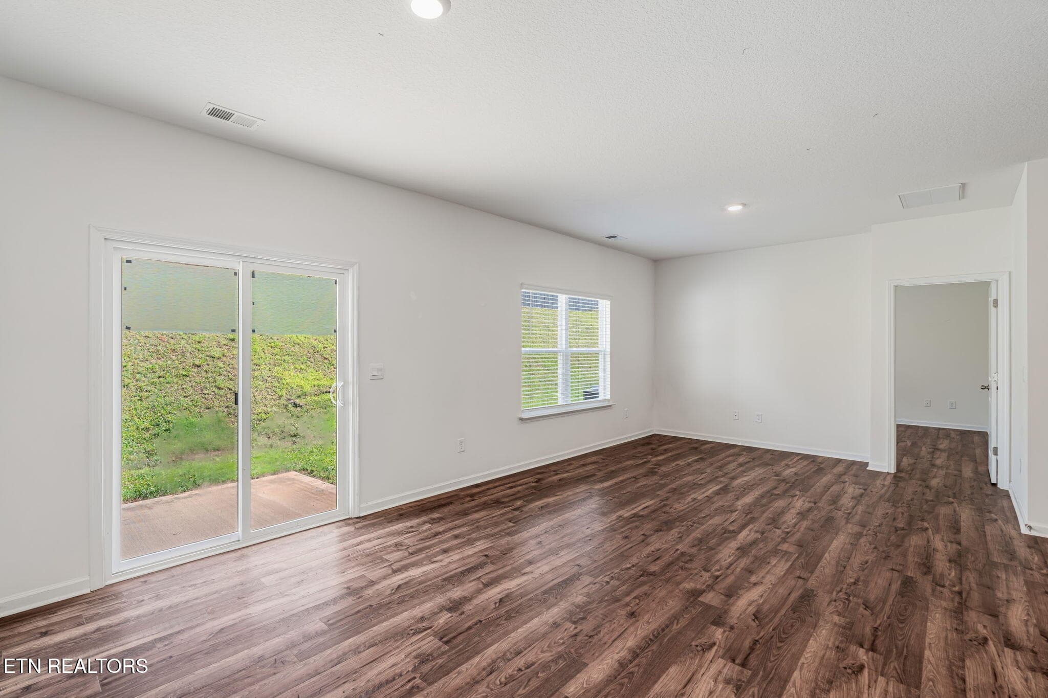 18-web-or-mls-12356 Manhattan Lane-13 - 12356 Manhattan Lane, Knoxville, TN 37932