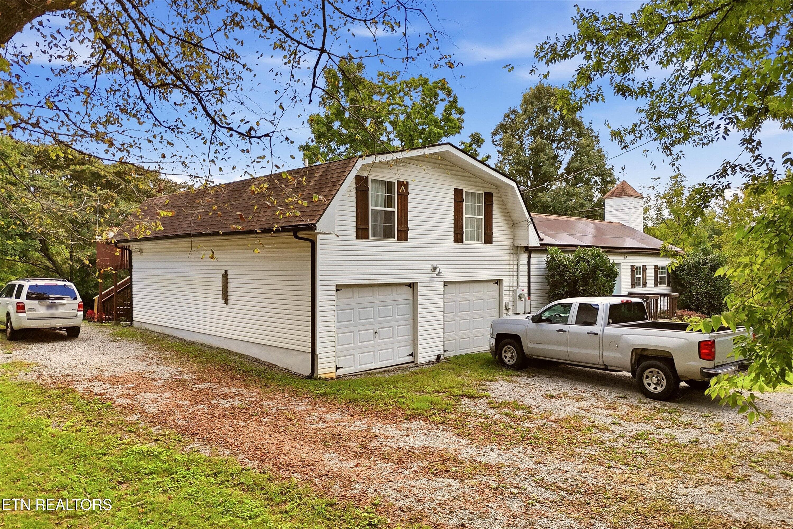2 car garage - 1412 Michaels Lane, Knoxville, TN 37912