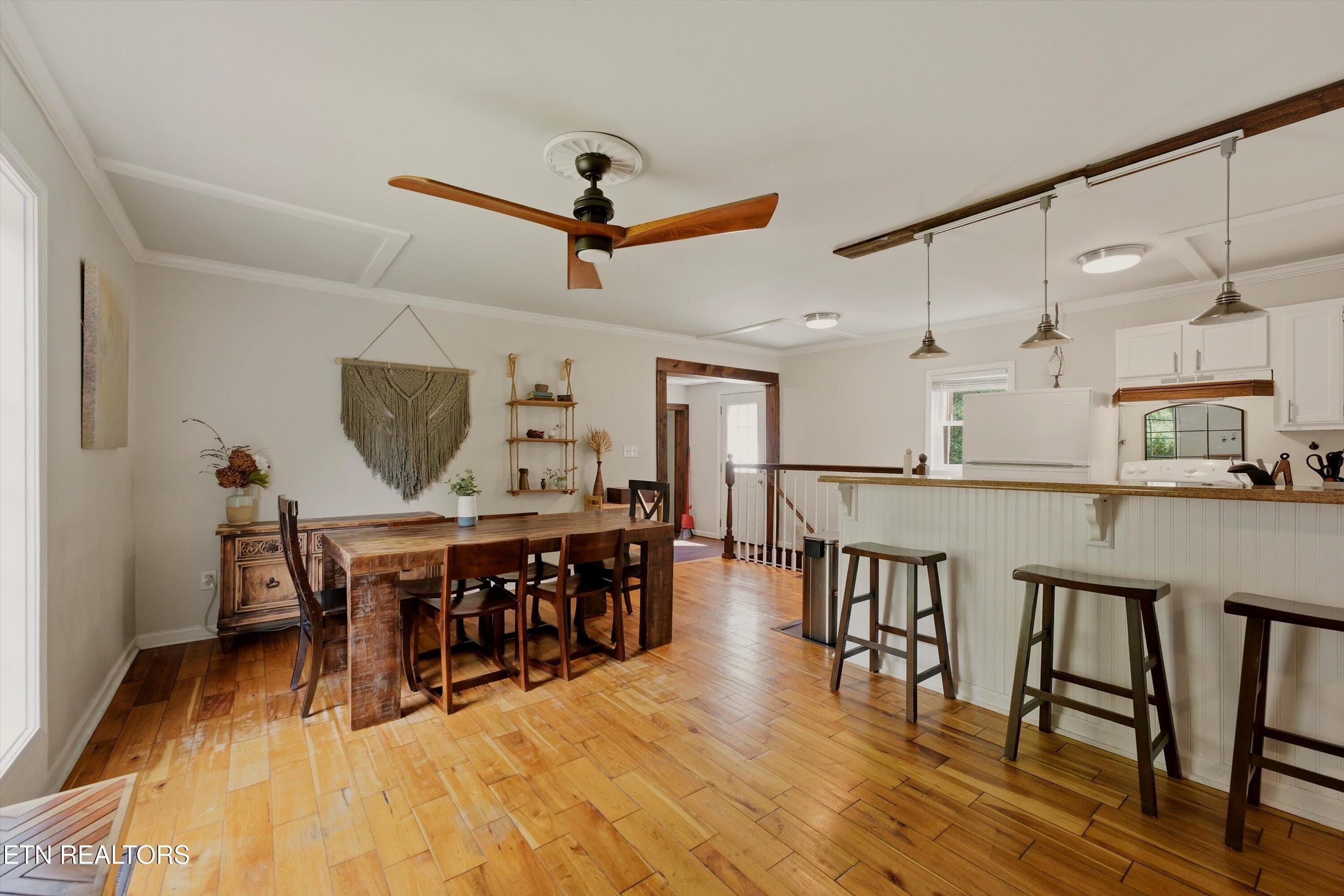 Open Concept Main level unit - 1412 Michaels Lane, Knoxville, TN 37912