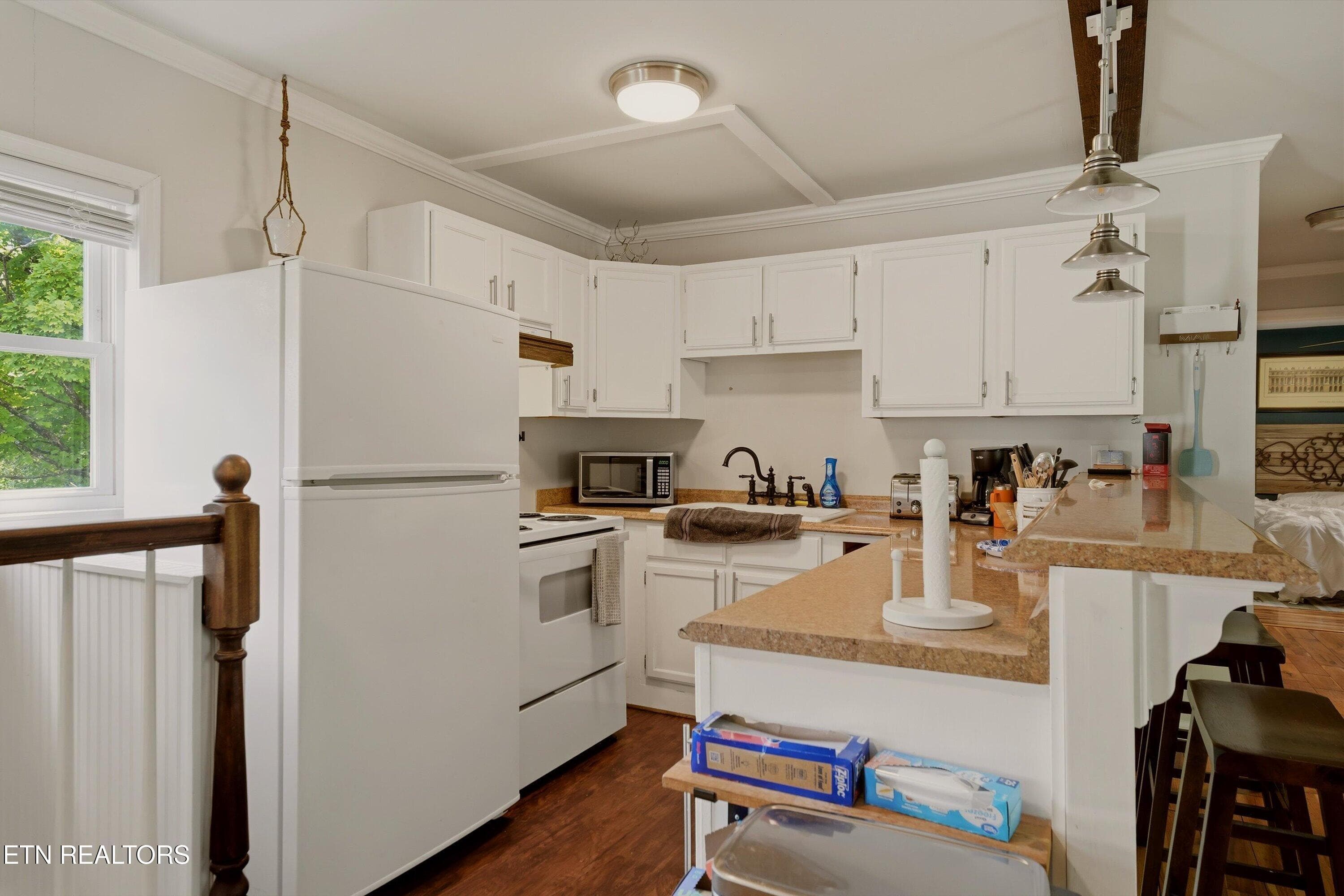 Kitchen - 1412 Michaels Lane, Knoxville, TN 37912