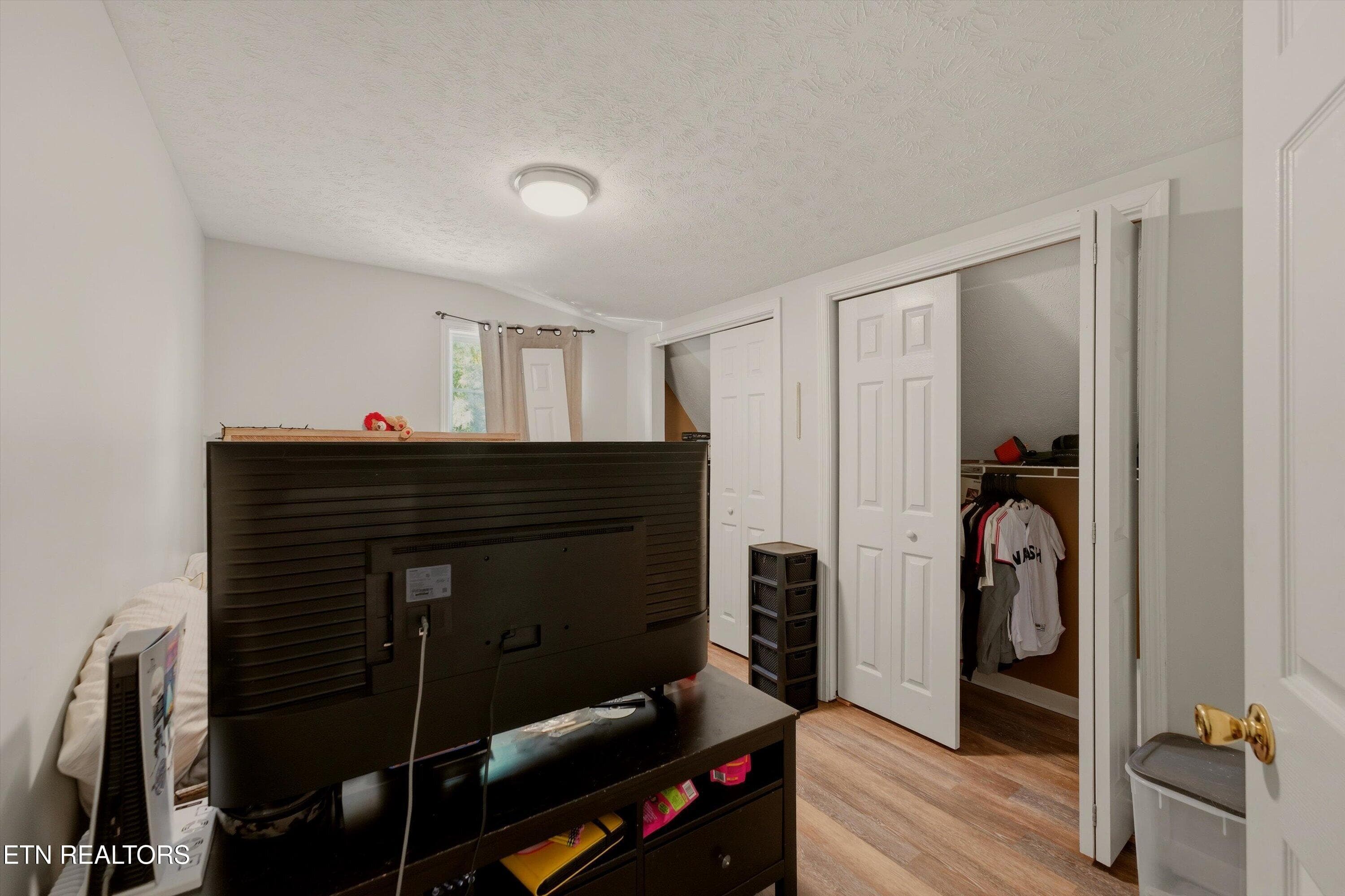 Bedroom 2 upstairs - 1412 Michaels Lane, Knoxville, TN 37912
