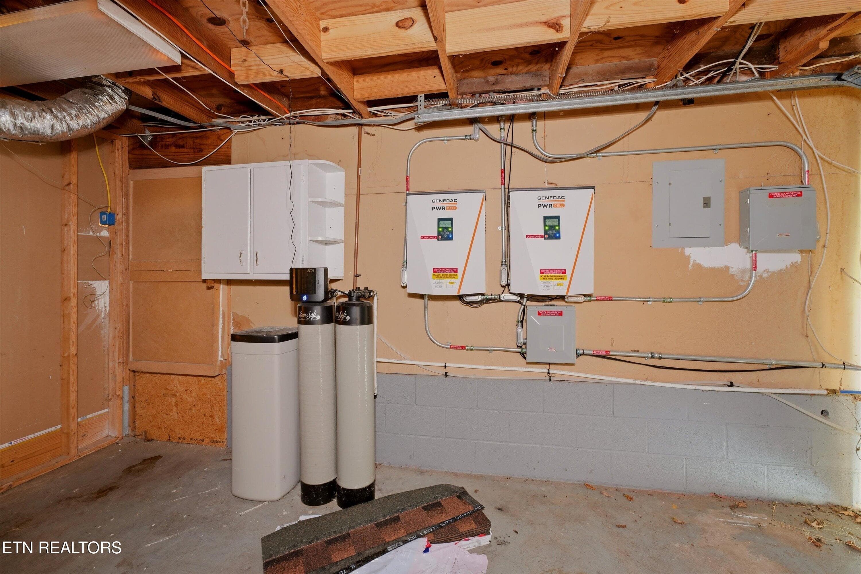 Garage/Solar - 1412 Michaels Lane, Knoxville, TN 37912