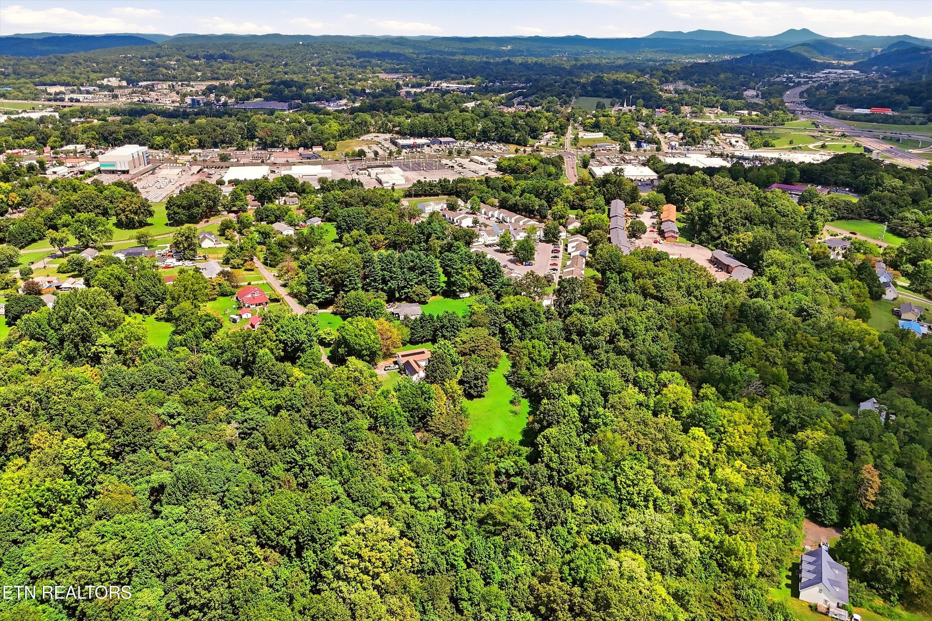 1412 Michaels Ln - 1412 Michaels Lane, Knoxville, TN 37912