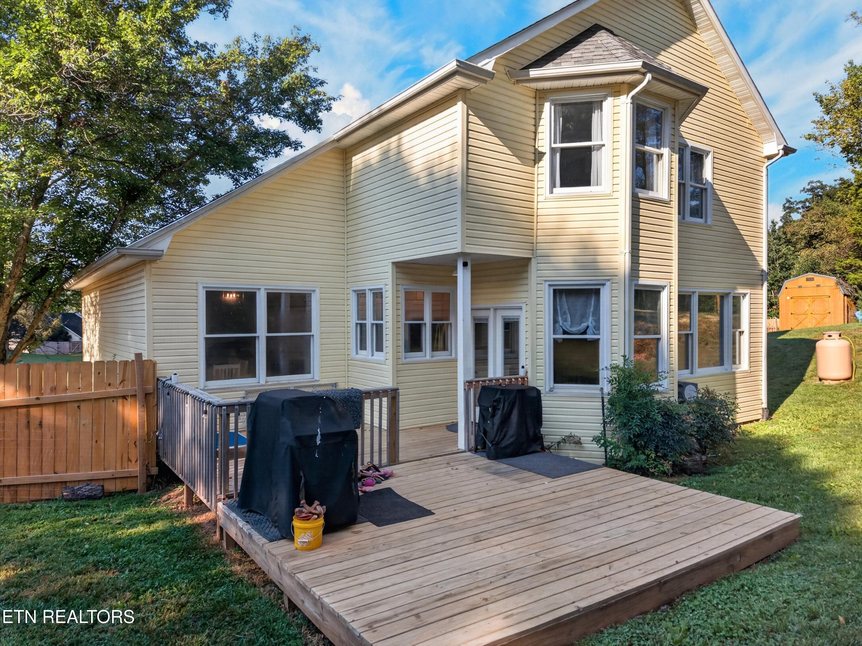 038-313SonnettCourt-Kingsport-TN-37664-S - 313 Sonnett Court, Kingsport, TN 37664