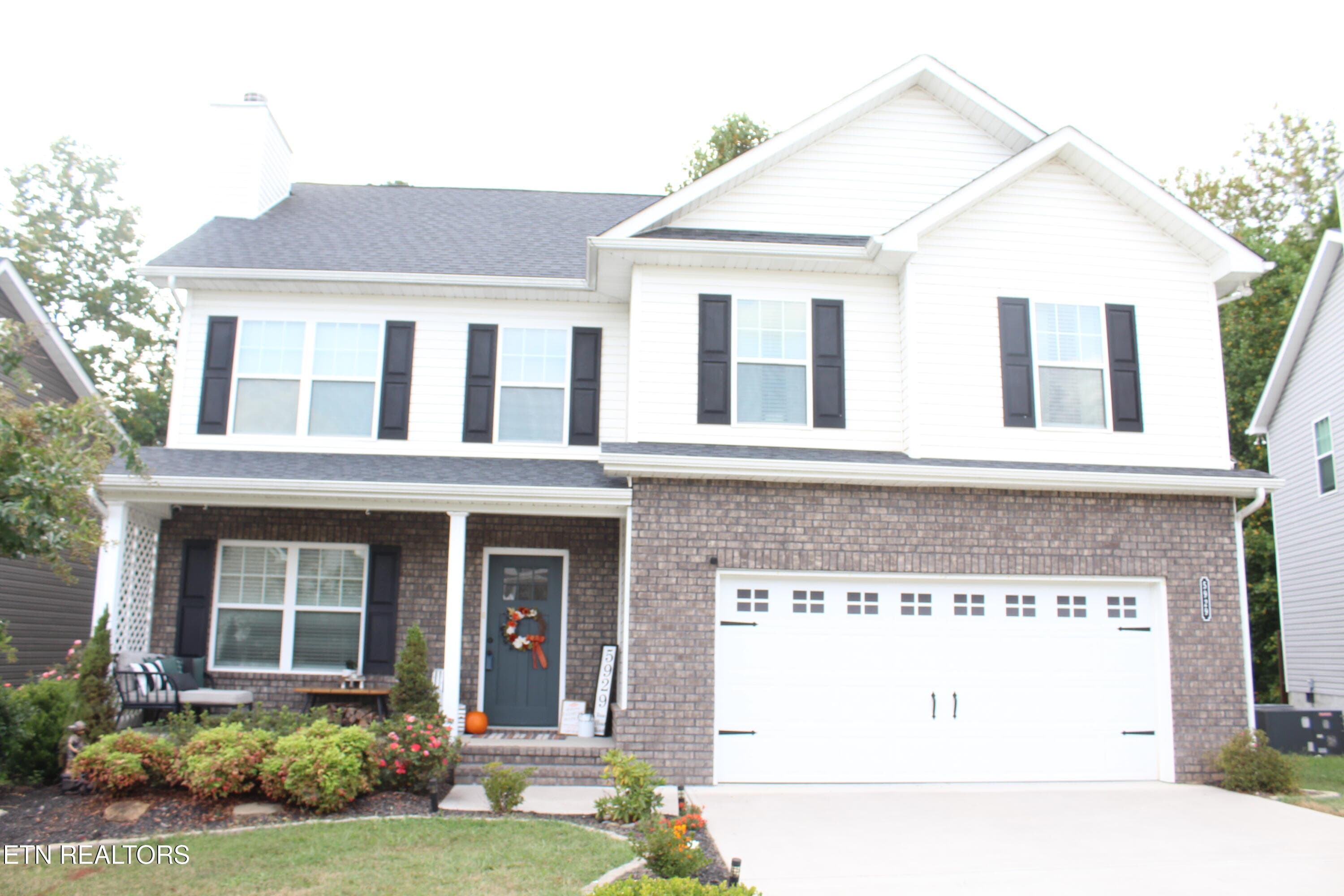Welcome Home! - 5929 Rain Cloud Rd, Knoxville, TN 37918