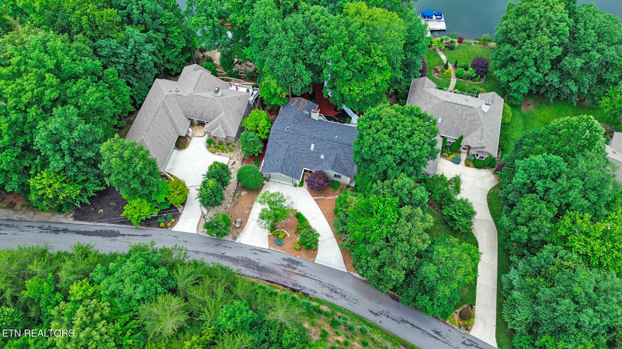 dji_0970-dji_0972 - 120 Chatham Lane, Fairfield Glade, TN 38558