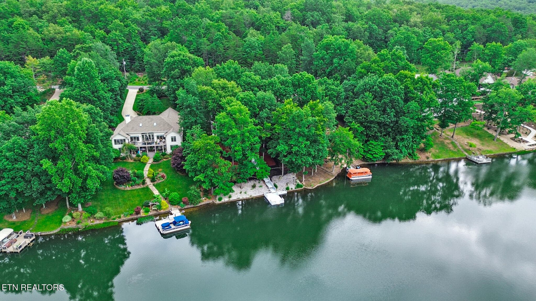 dji_0997-dji_0999 - 120 Chatham Lane, Fairfield Glade, TN 38558