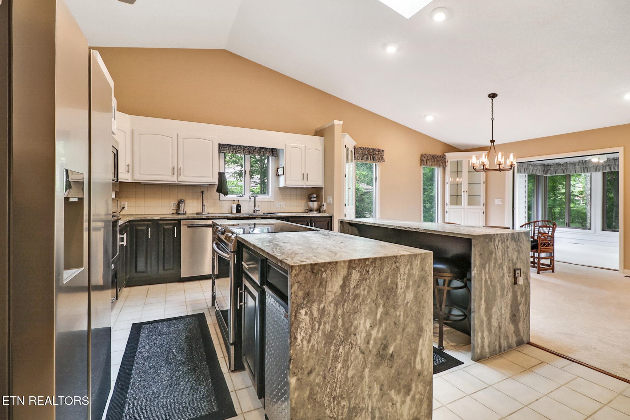n44a4636-n44a4640 - 120 Chatham Lane, Fairfield Glade, TN 38558