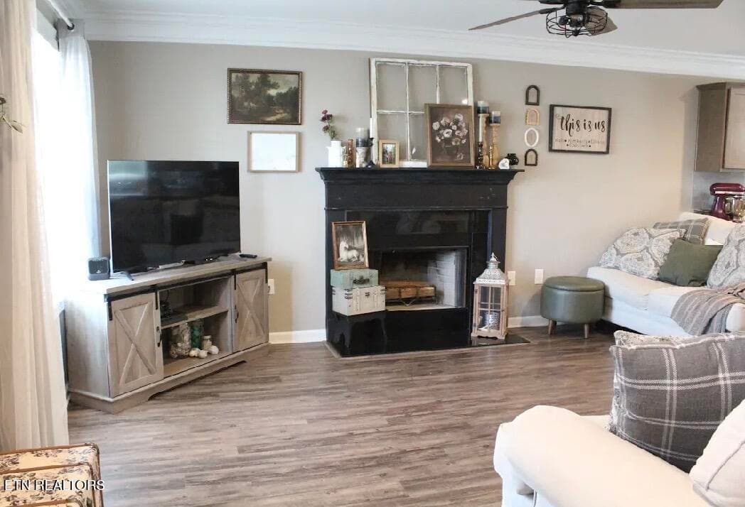 LVP flooring - 5929 Rain Cloud Rd, Knoxville, TN 37918