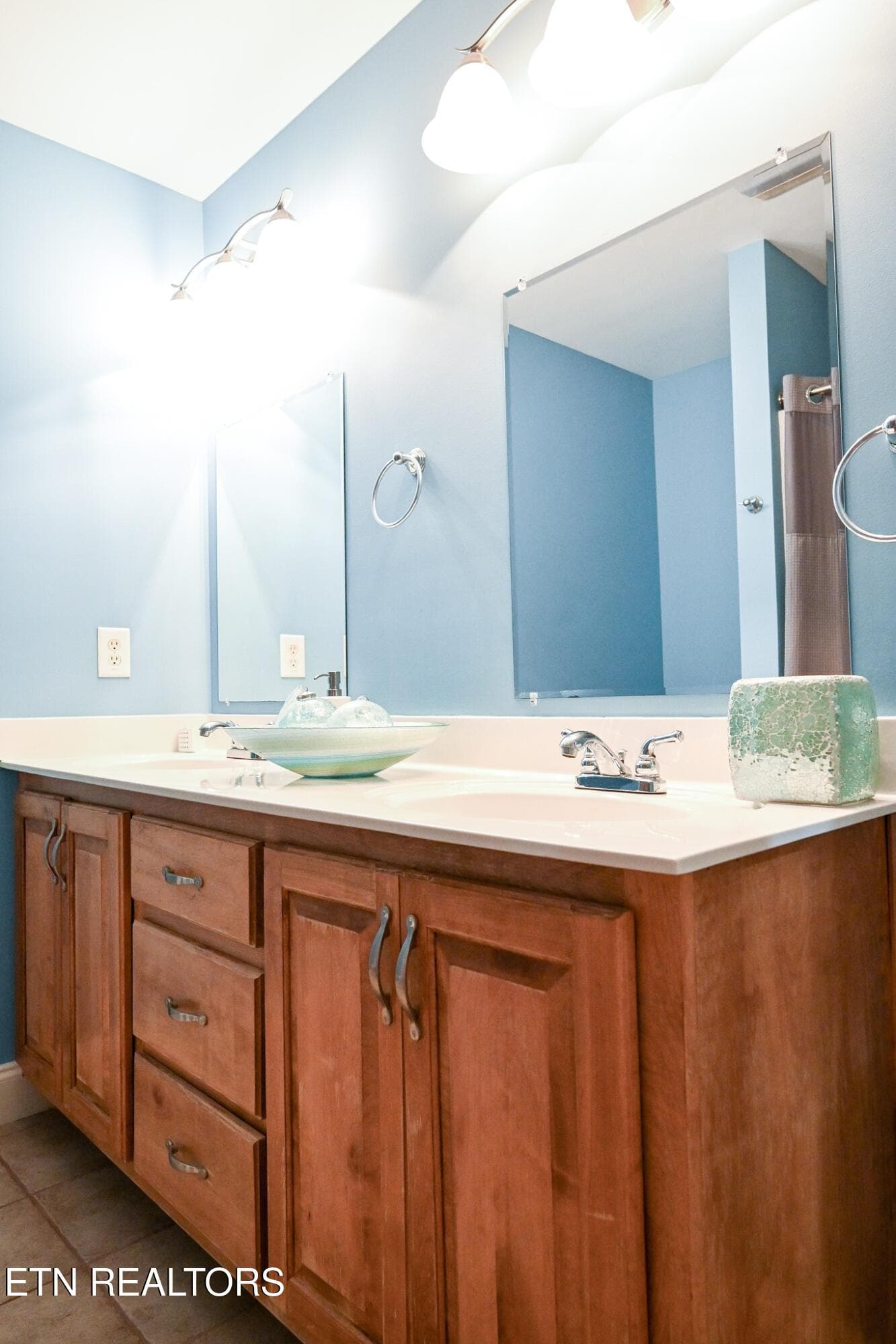 161610241-hr - 115 NE Peppertree Drive, Cleveland, TN 37323