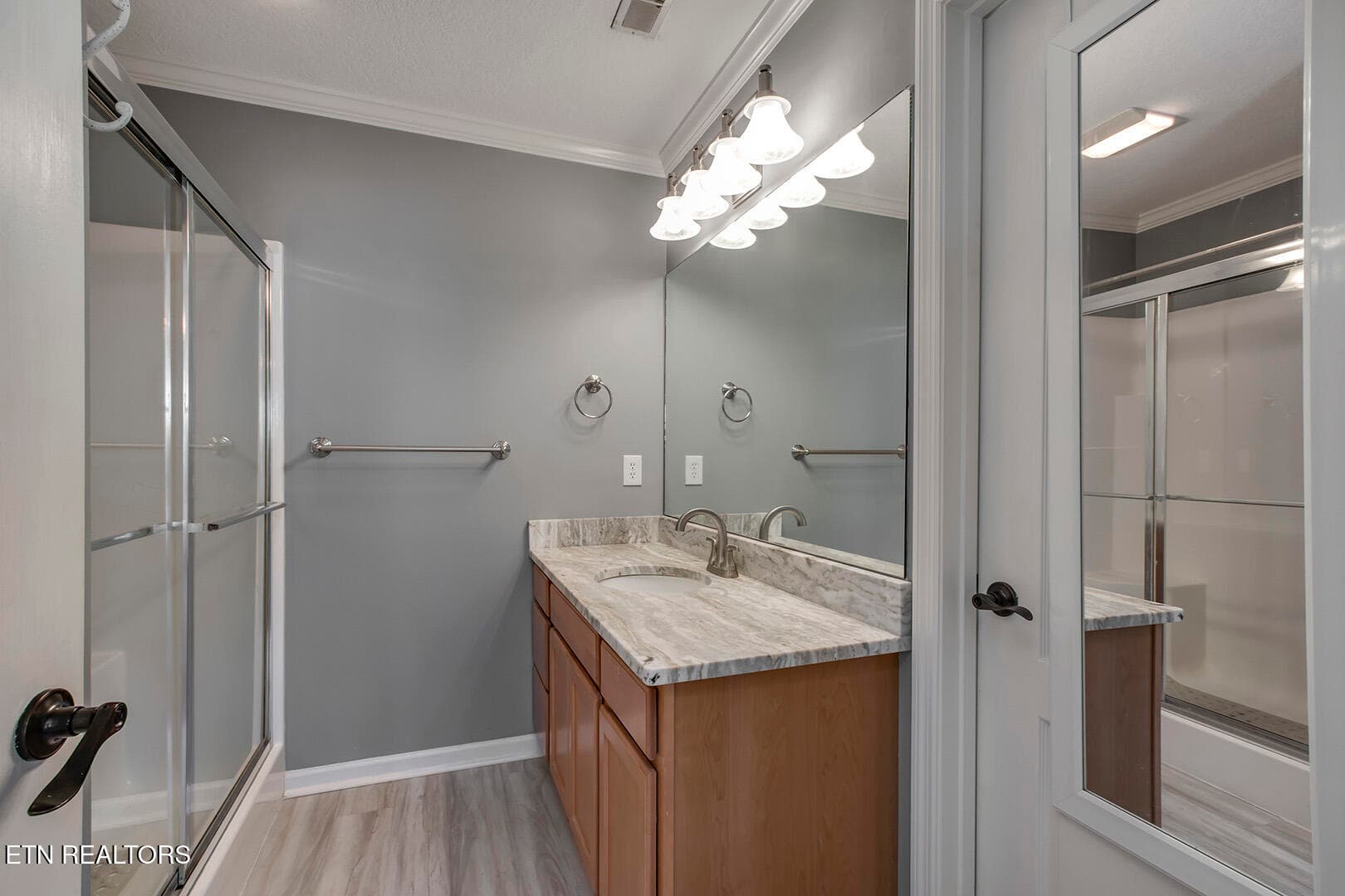 20_ElizaPointeWay_3701_MasterBath - 3701 Eliza Pointe Way, Knoxville, TN 37921, Knoxville