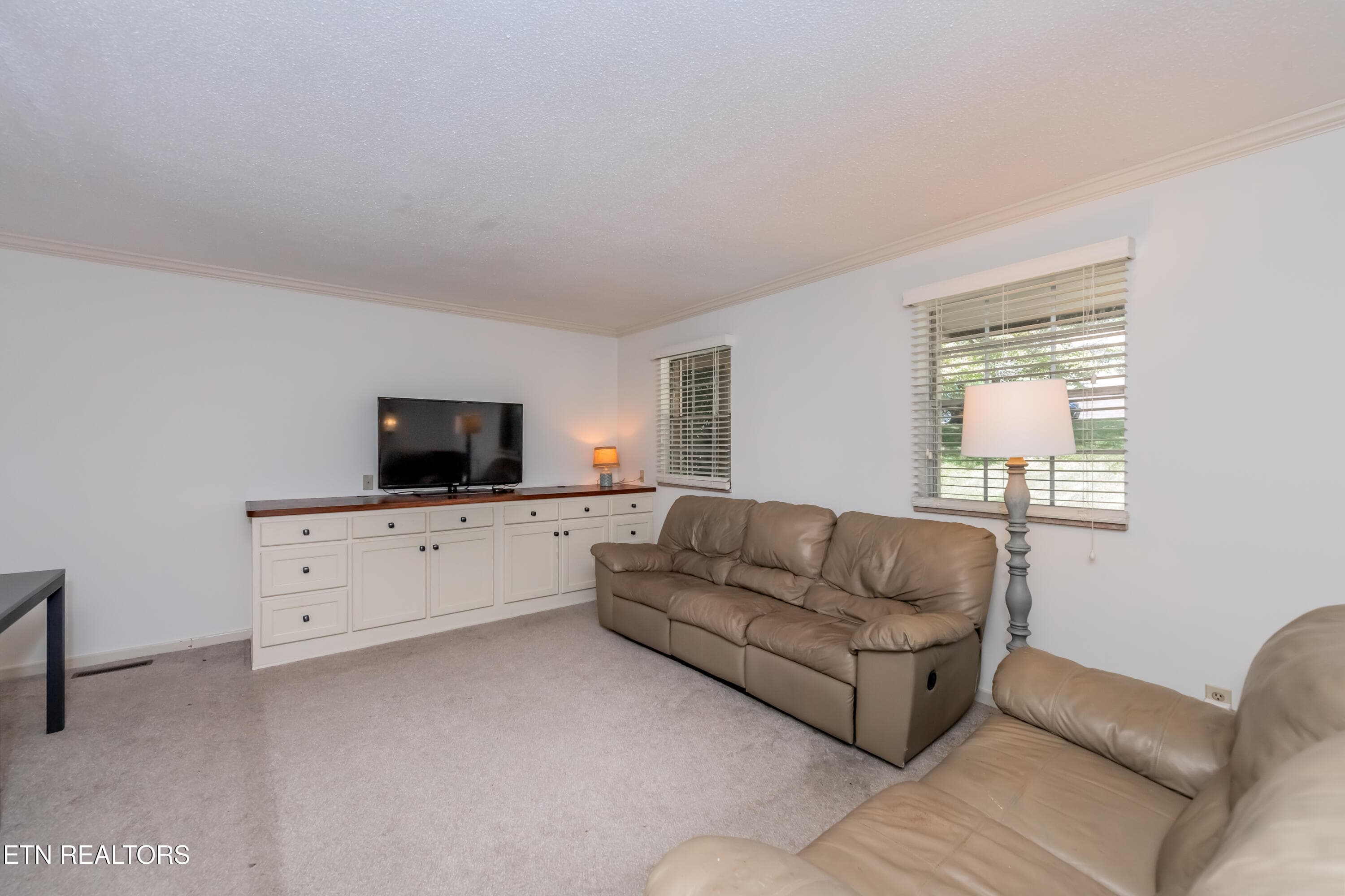 Living Room - 11904 W Kingsgate Rd 2, Knoxville, TN 37934