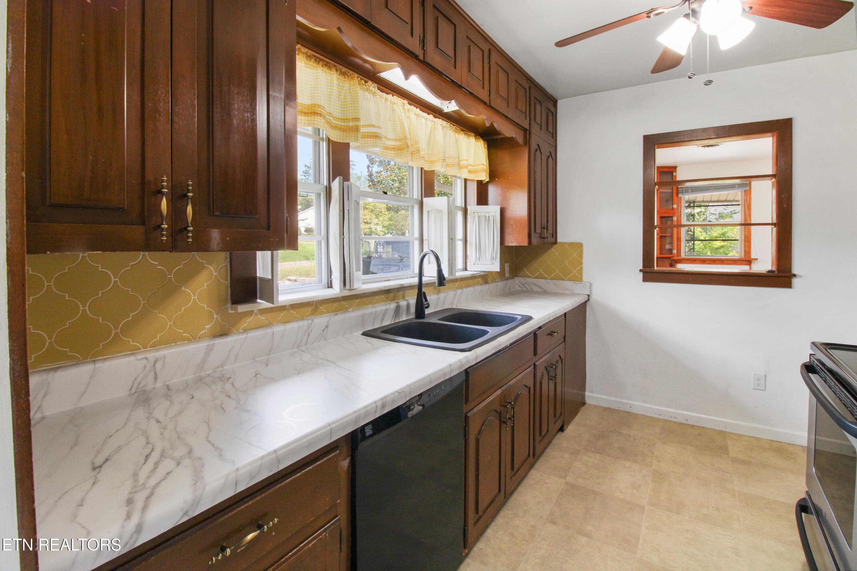 IMG_3830 - 402 Stone Rd, Knoxville, TN 37920