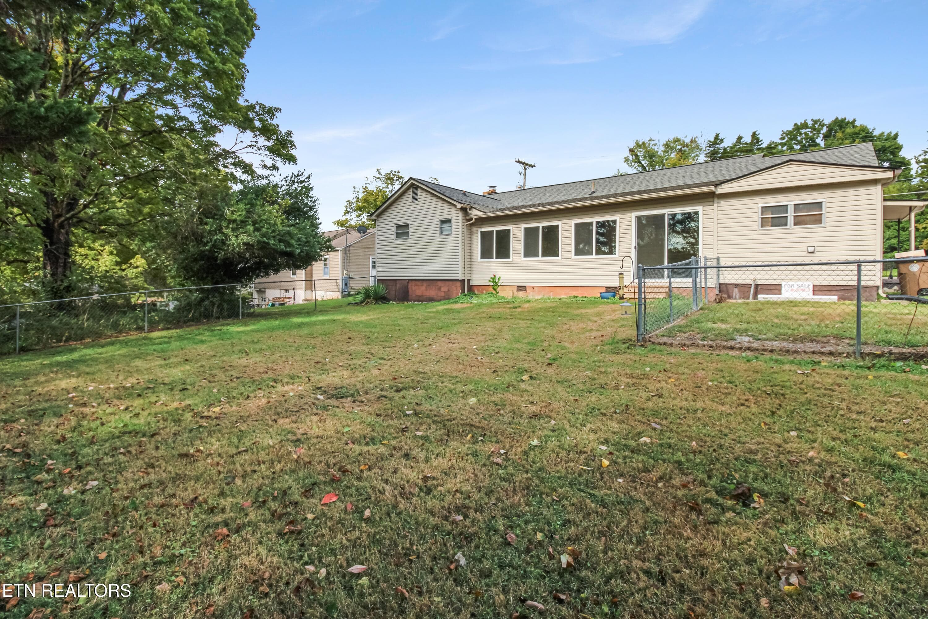 IMG_3767 - 402 Stone Rd, Knoxville, TN 37920