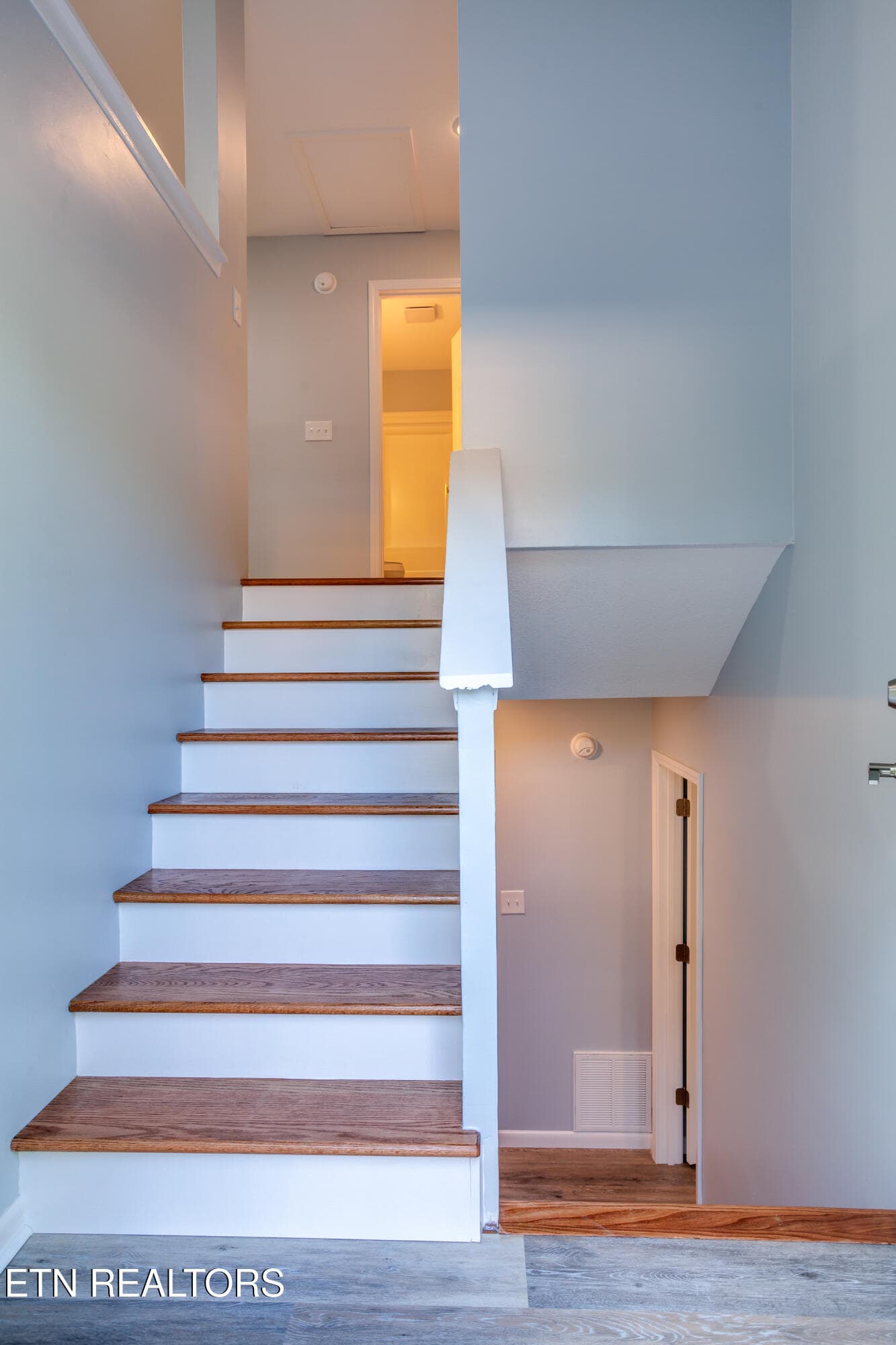 00620260905-1-3300KendallmacLnKnoxvilleT - 3300 Kendallmac Lane, Knoxville, TN 37931