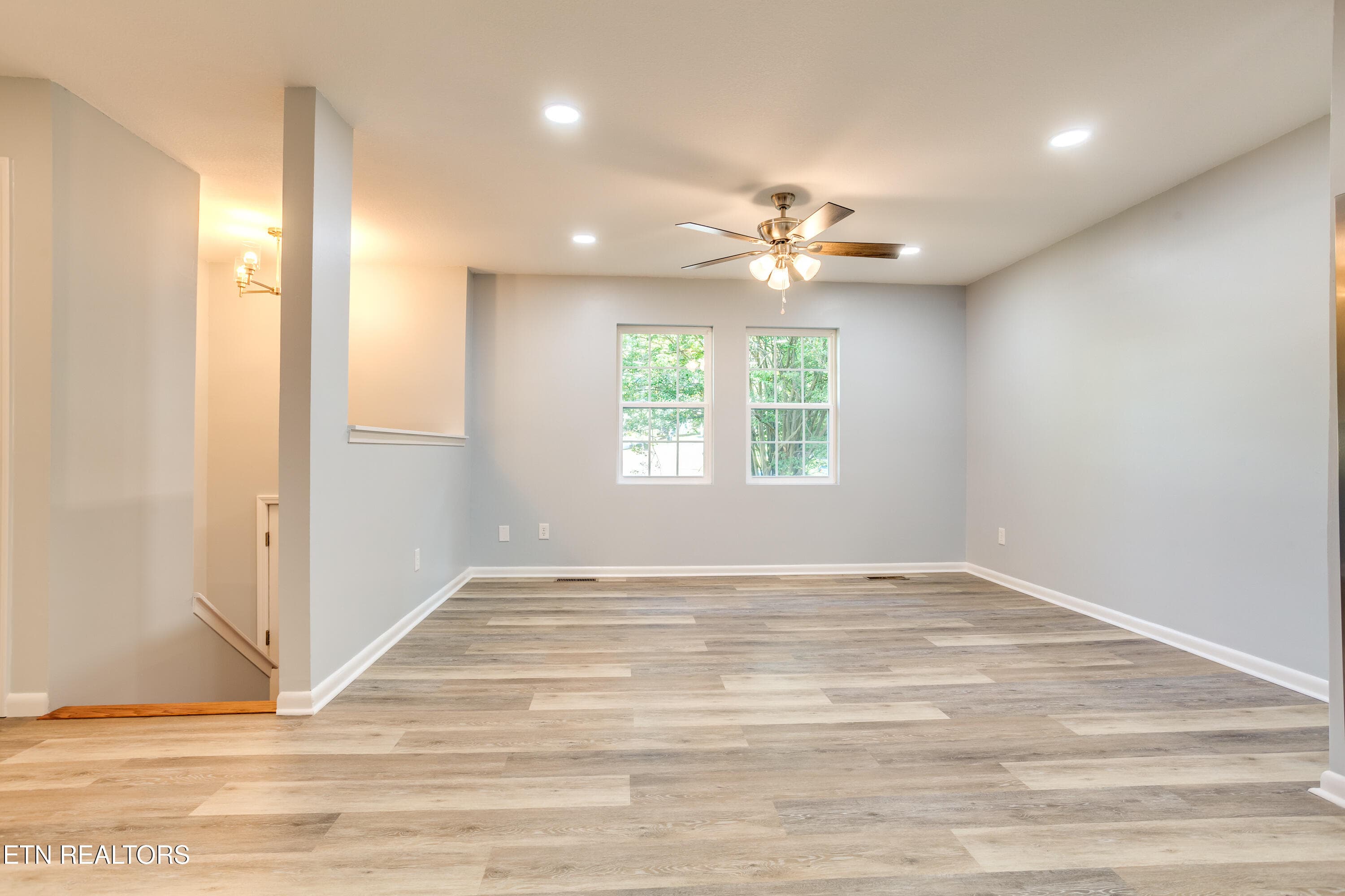 01120260905-1-3300KendallmacLnKnoxvilleT - 3300 Kendallmac Lane, Knoxville, TN 37931