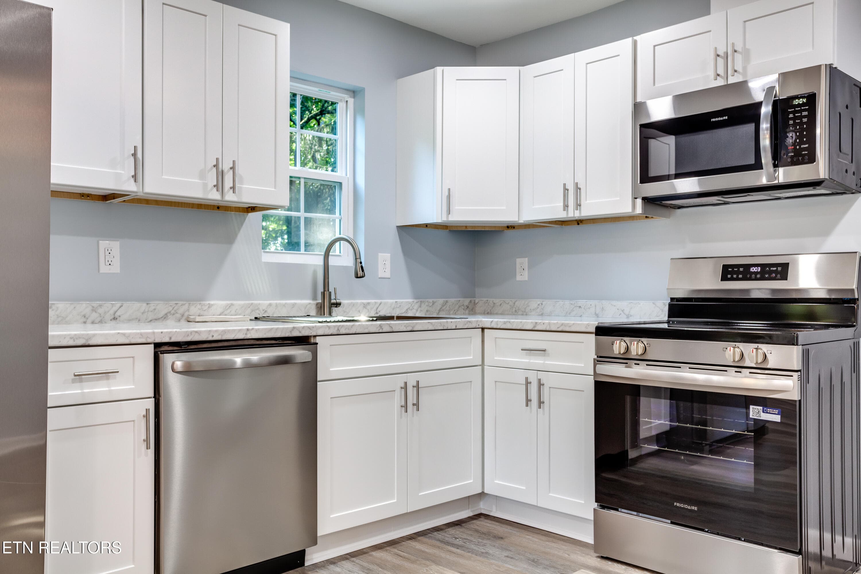 01320260905-1-3300KendallmacLnKnoxvilleT - 3300 Kendallmac Lane, Knoxville, TN 37931