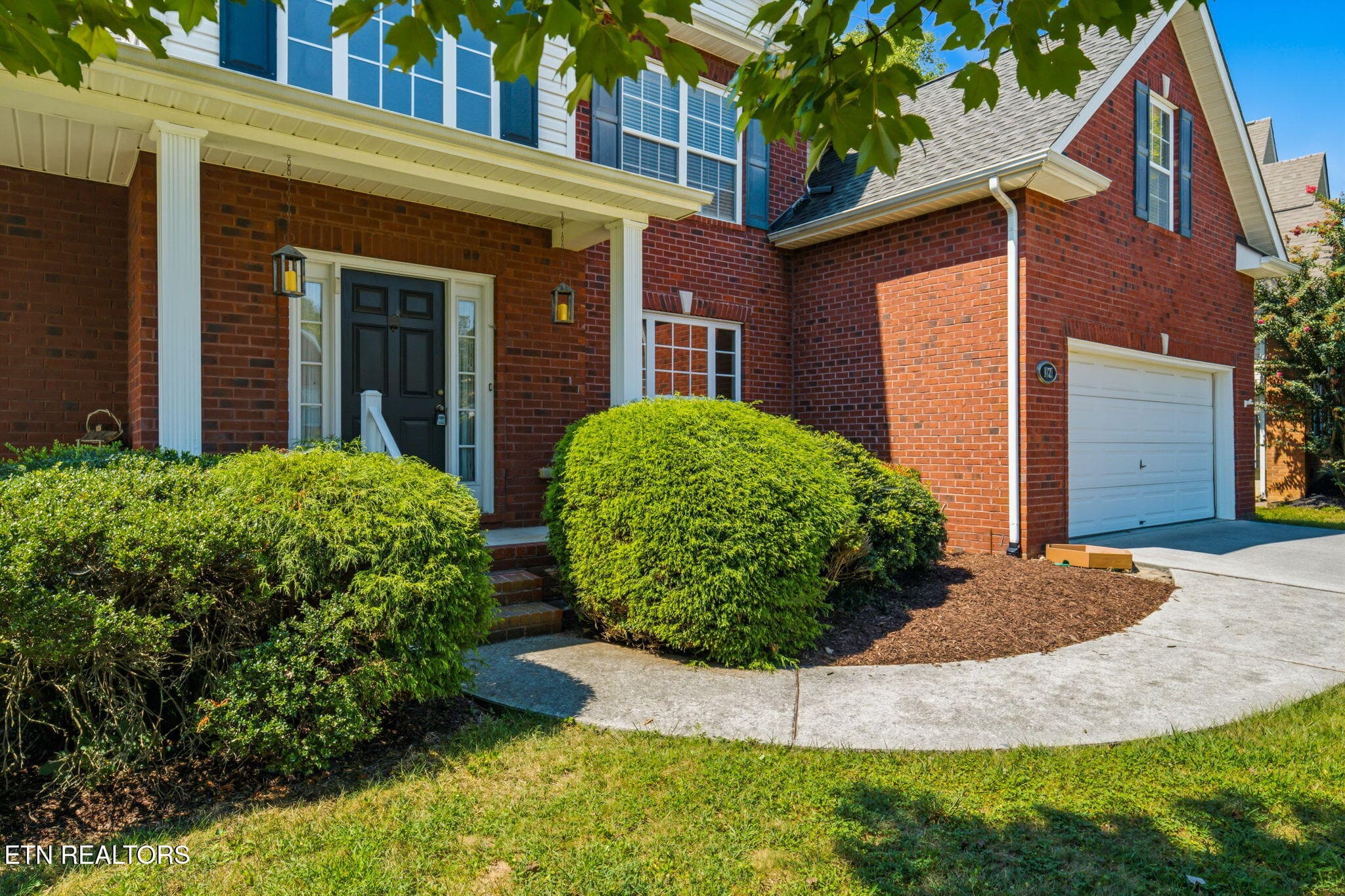 Photo 3 Bombay front steps - 1721 Bombay Lane, Knoxville, TN 37932
