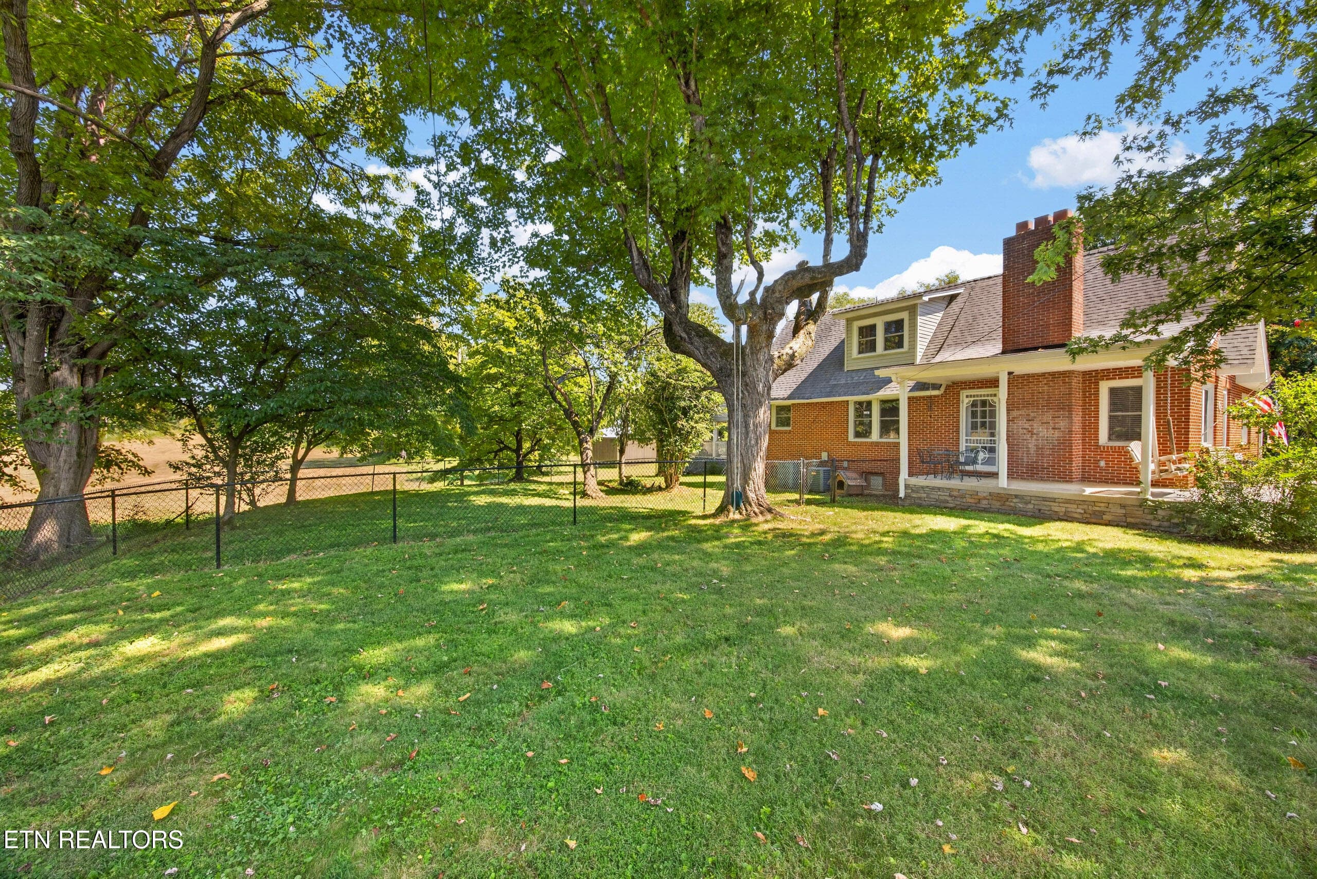 4-8N5A3890 - 2472 Hilham Hwy, Hilham, TN 38568