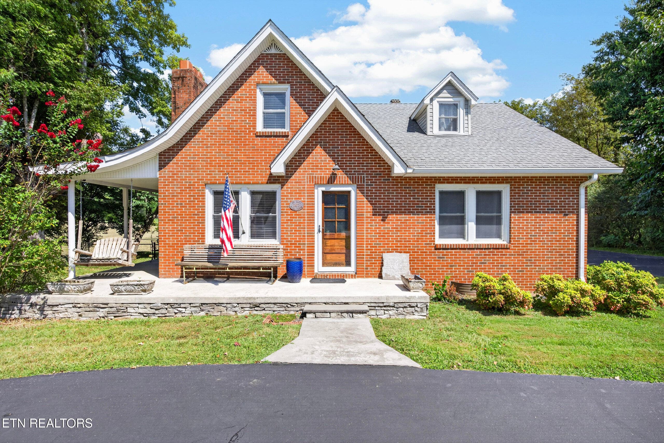 2472 Hilham Hwy, Hilham, TN 38568