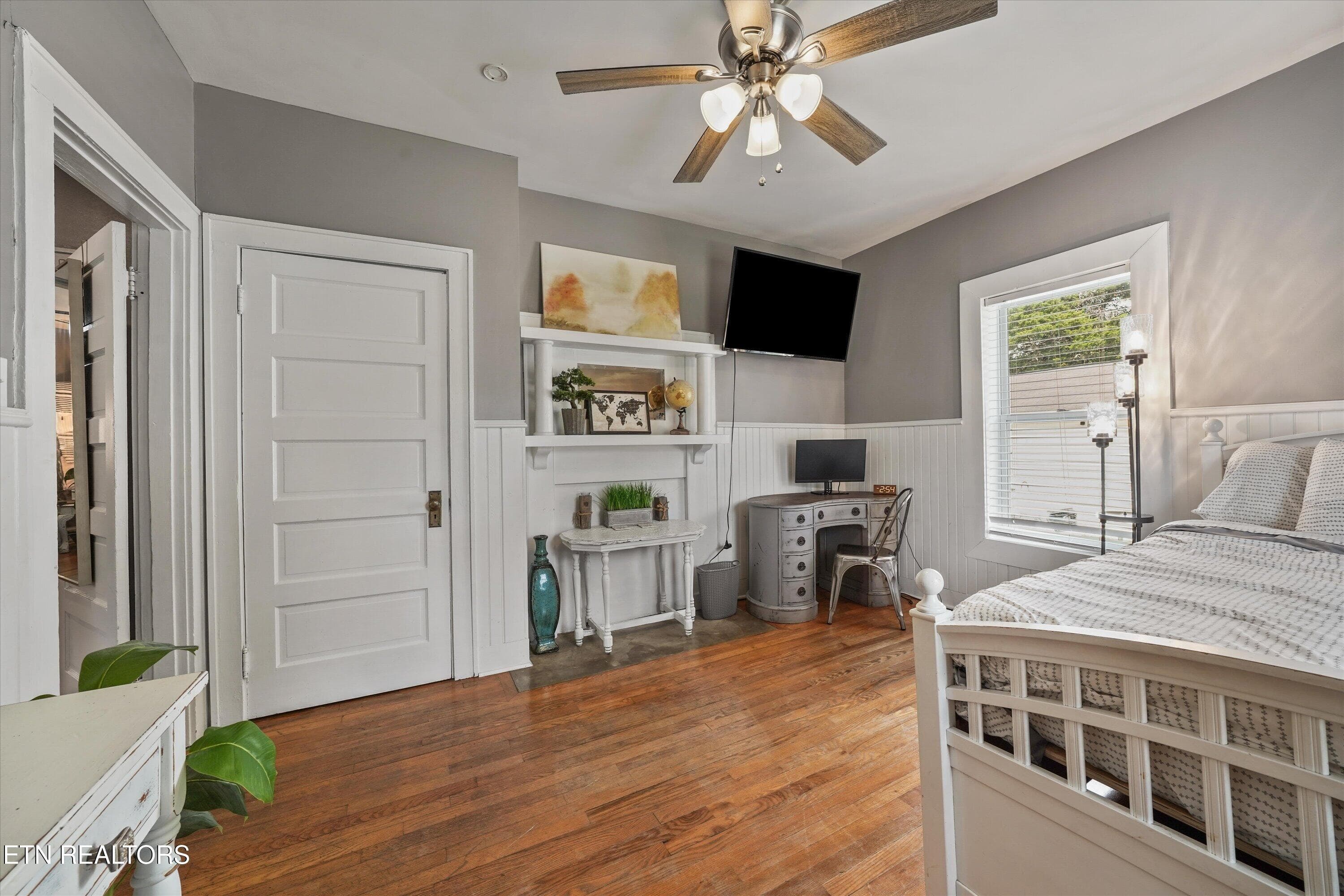 Spacious Kitchen - 616 Mitchell Drive, Knoxville, TN 37912