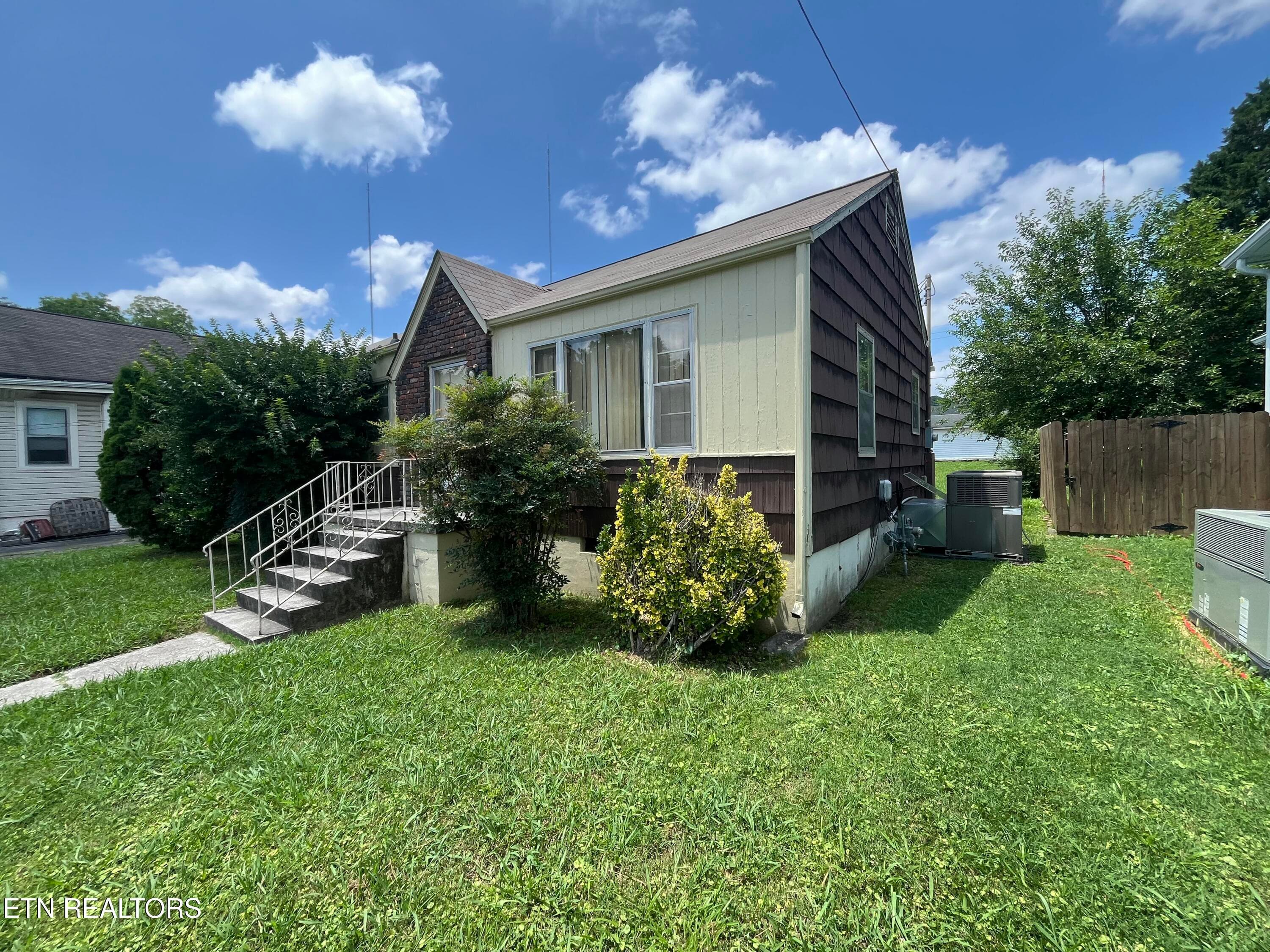 IMG_2562 - 929 Chickamauga Ave, Knoxville, TN 37917, Knoxville