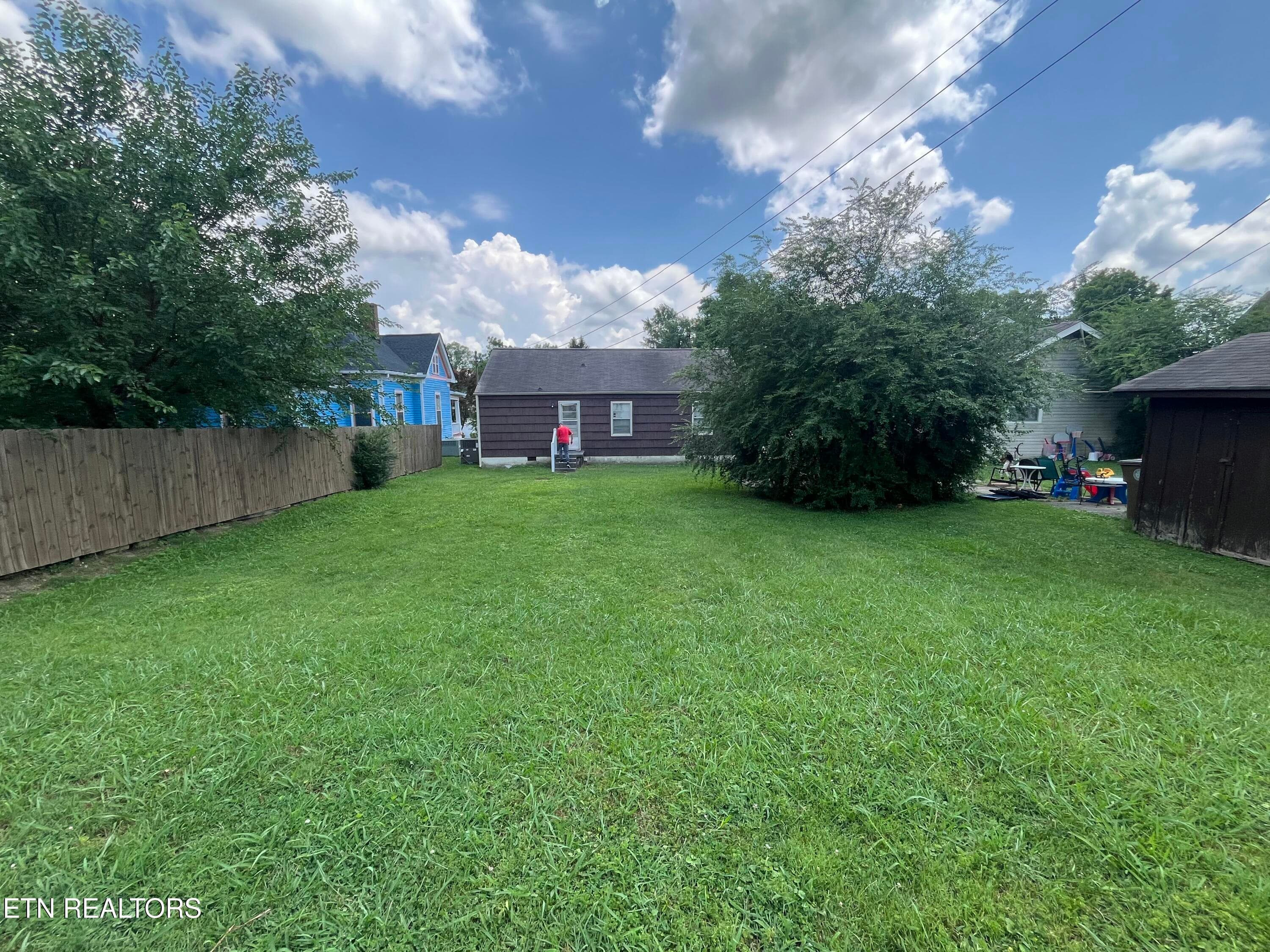 IMG_2570 - 929 Chickamauga Ave, Knoxville, TN 37917, Knoxville