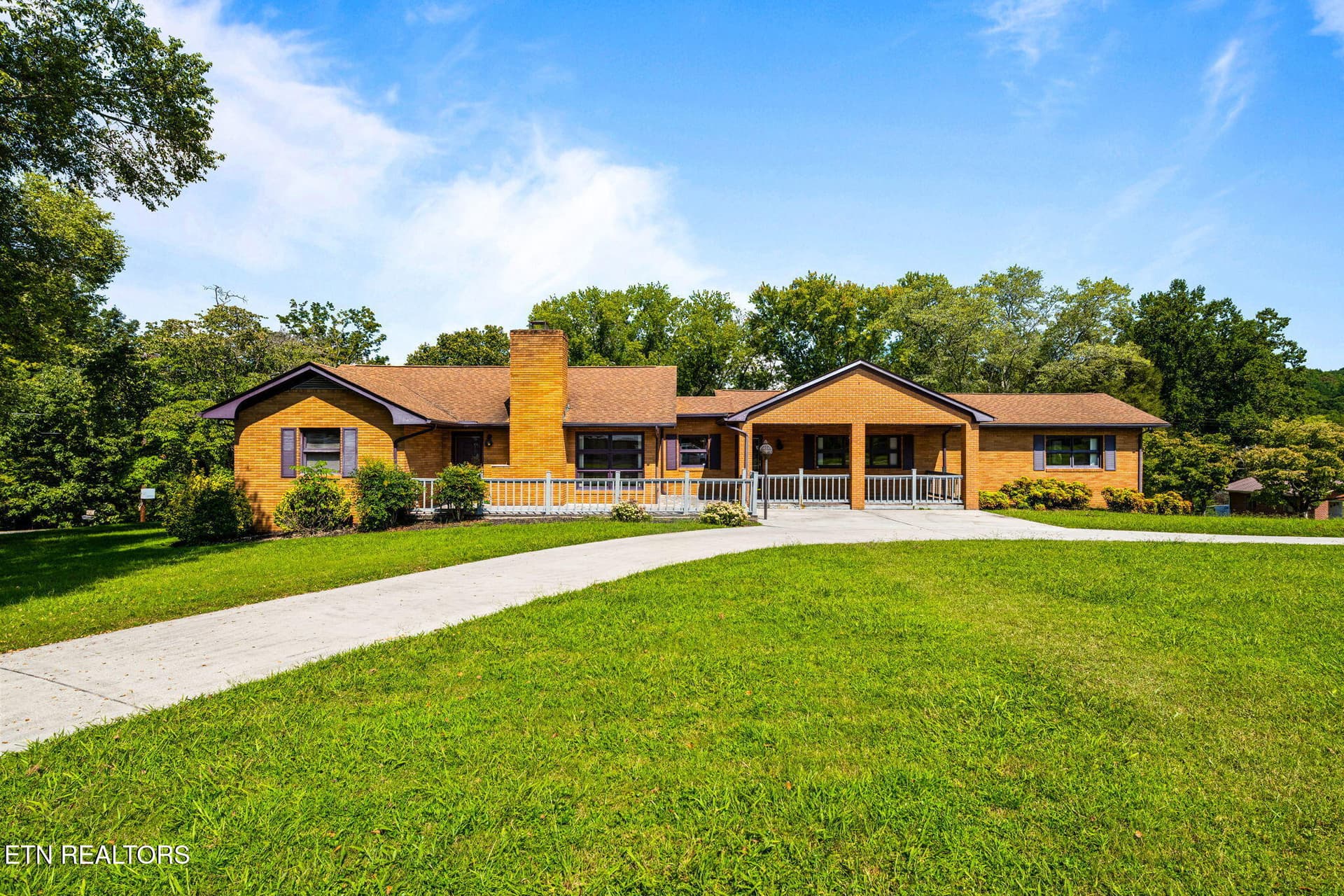 505 Claiborne Rd, LaFollette, TN 37766