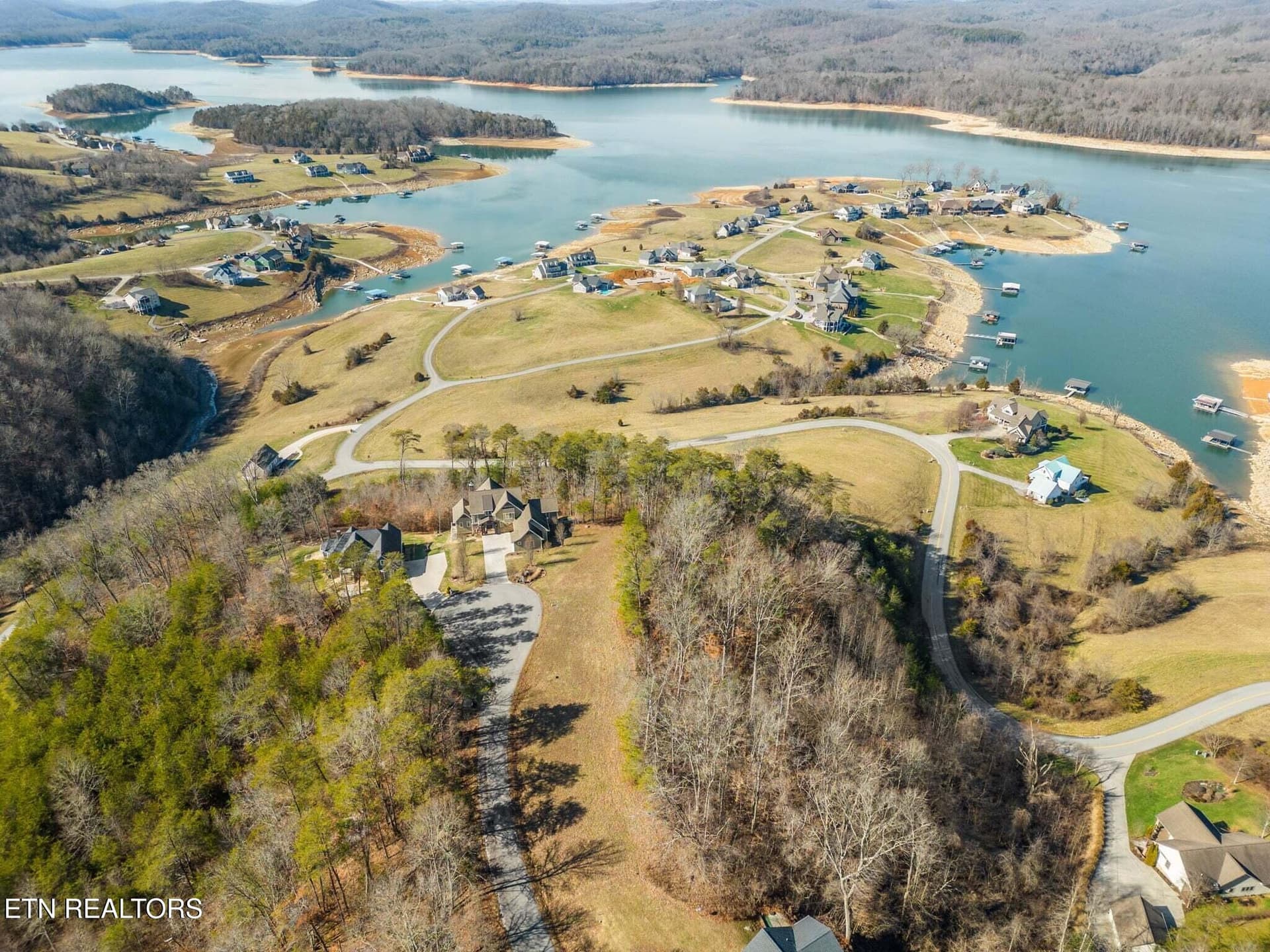 Dove ct - 17 - Dove Court, Sharps Chapel, TN 37866