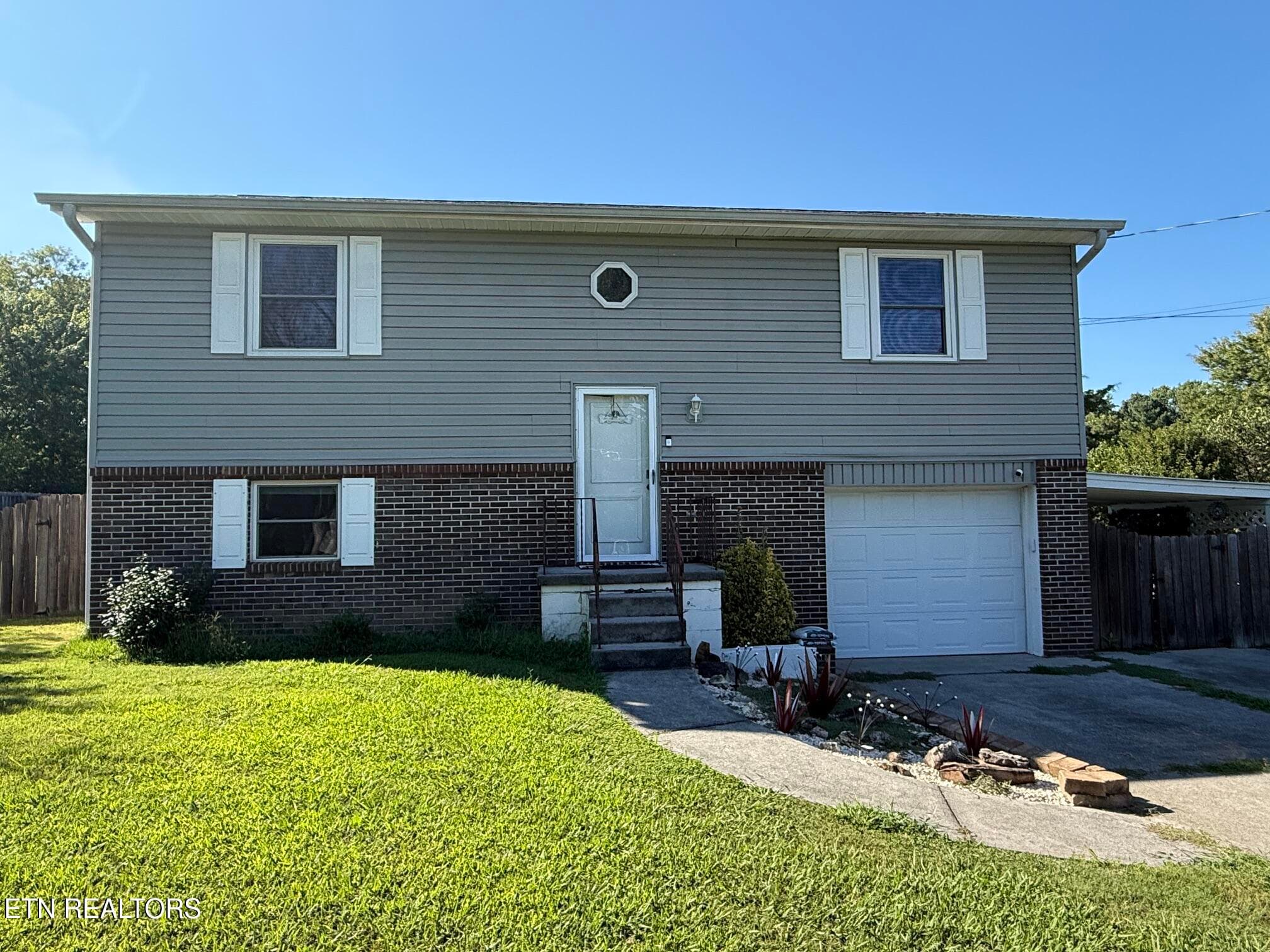 1805 Brookmill Rd, Knoxville, TN 37932