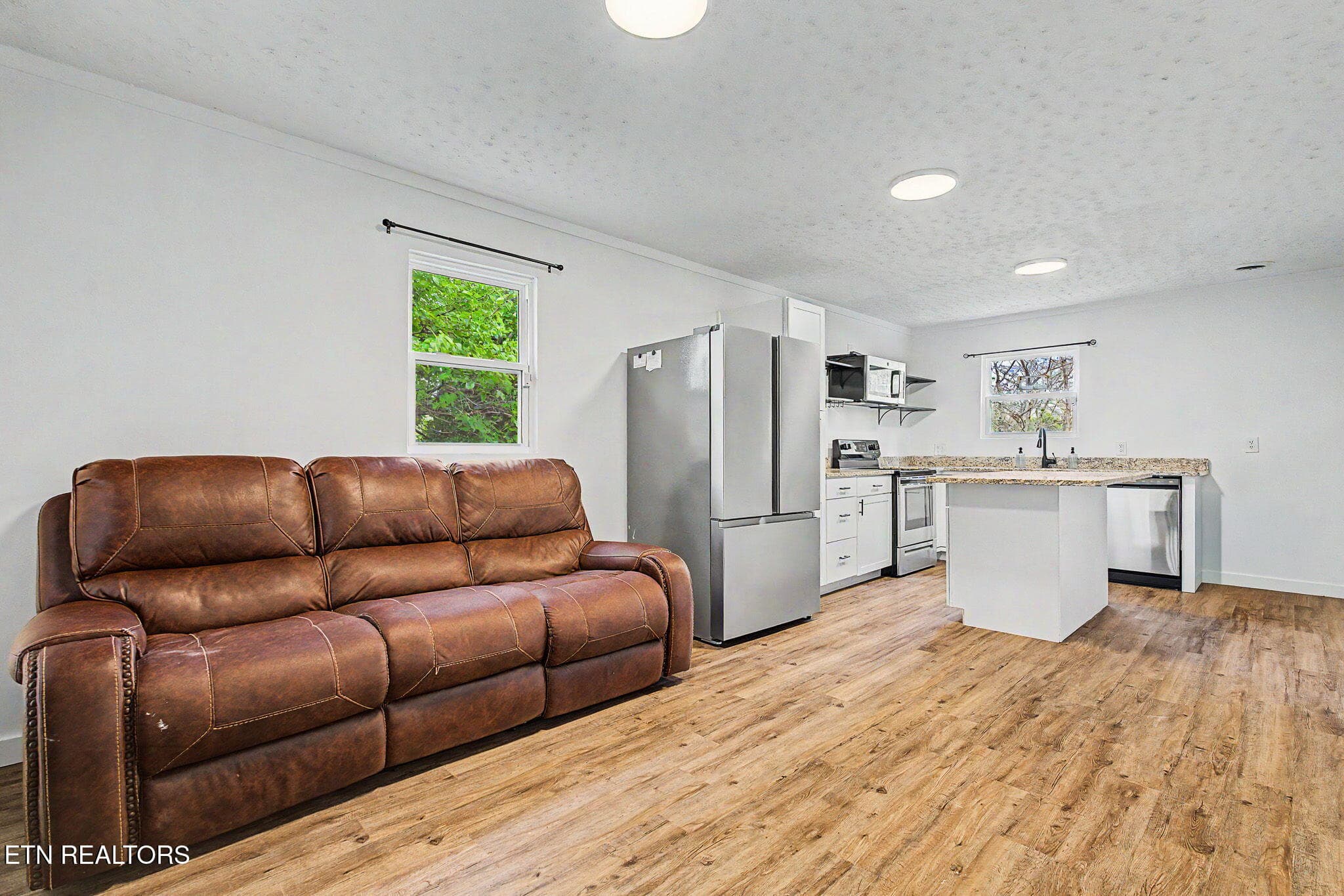 7-web-or-mls-2800-lay-ave - 2800 Lay Ave, Knoxville, TN 37914, Knoxville