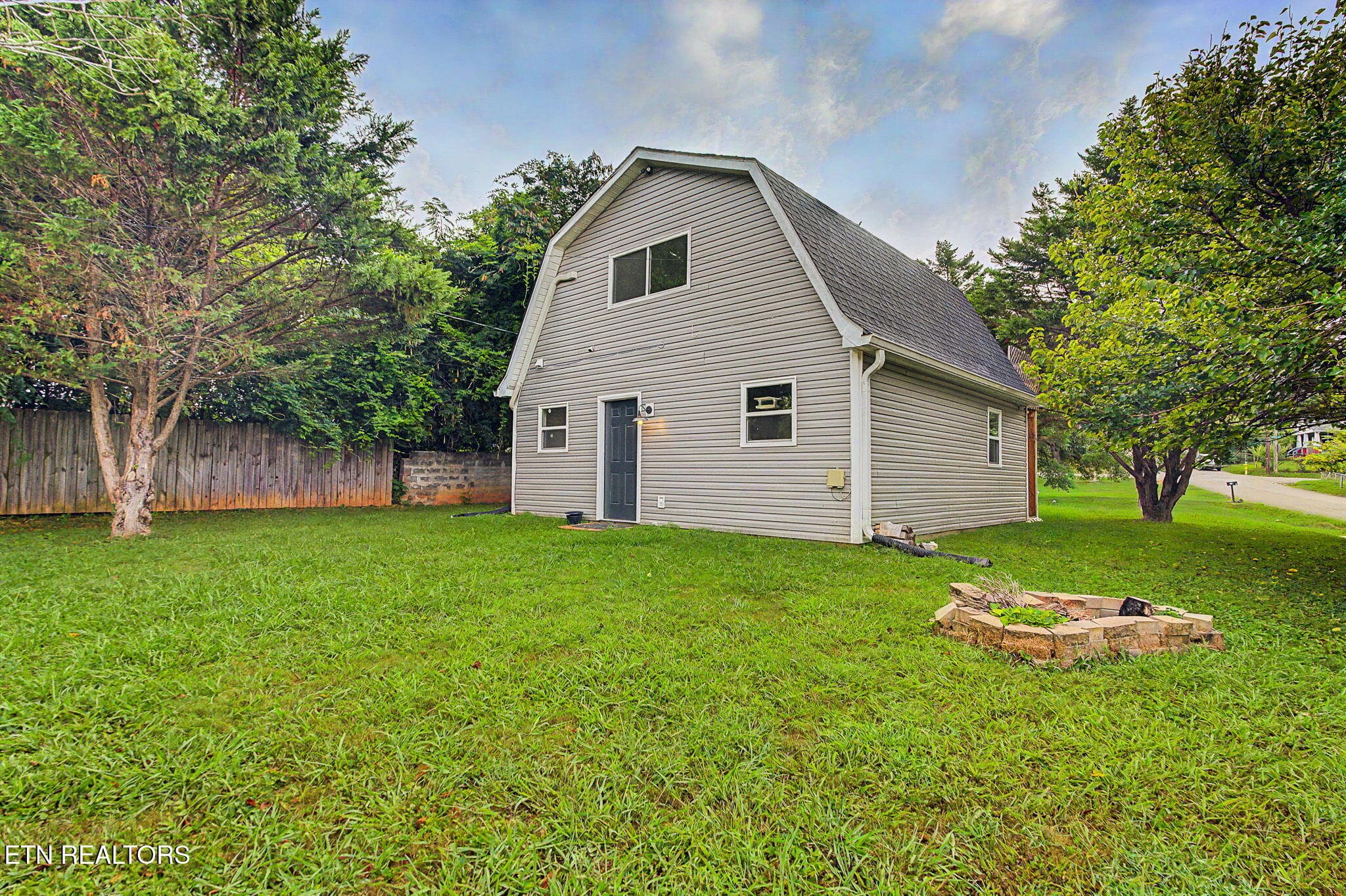 21-web-or-mls-2800-lay-ave - 2800 Lay Ave, Knoxville, TN 37914, Knoxville