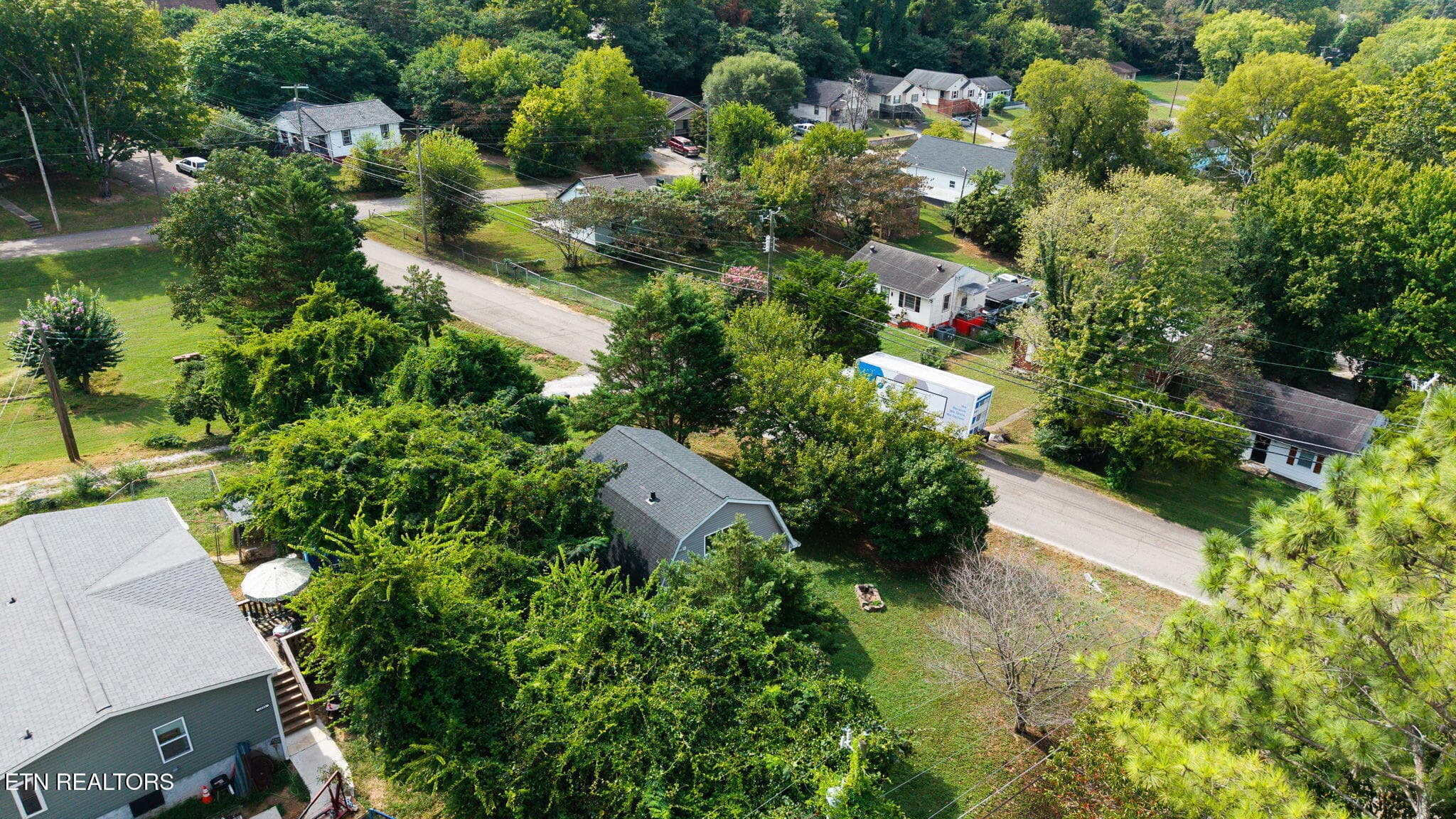 28-web-or-mls-2800-lay-ave - 2800 Lay Ave, Knoxville, TN 37914, Knoxville