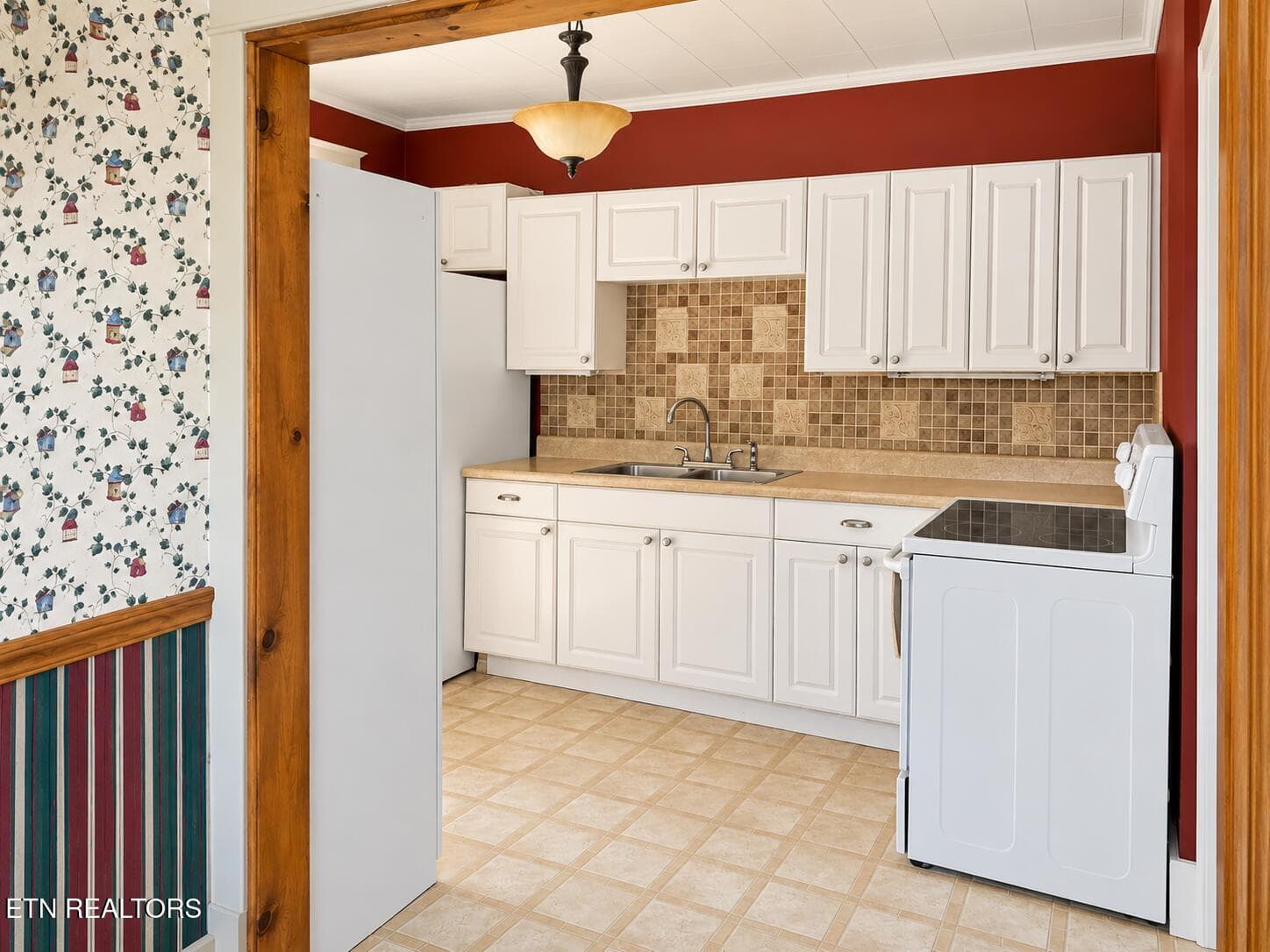 29724 - 5205 Jacksboro Pike, Knoxville, TN 37918